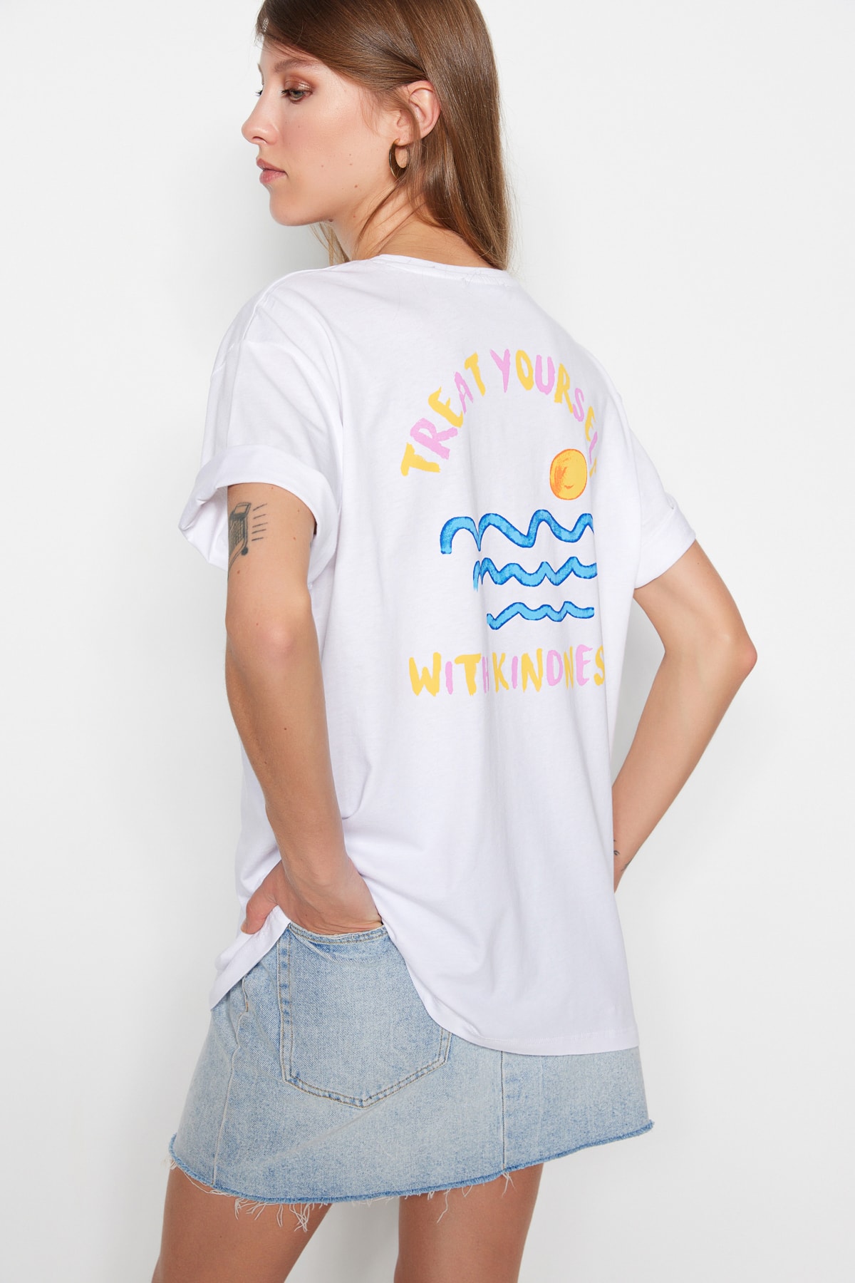 Trendyol White 100% Cotton Back and Chest Printed Boyfriend Knitted T-Shirt