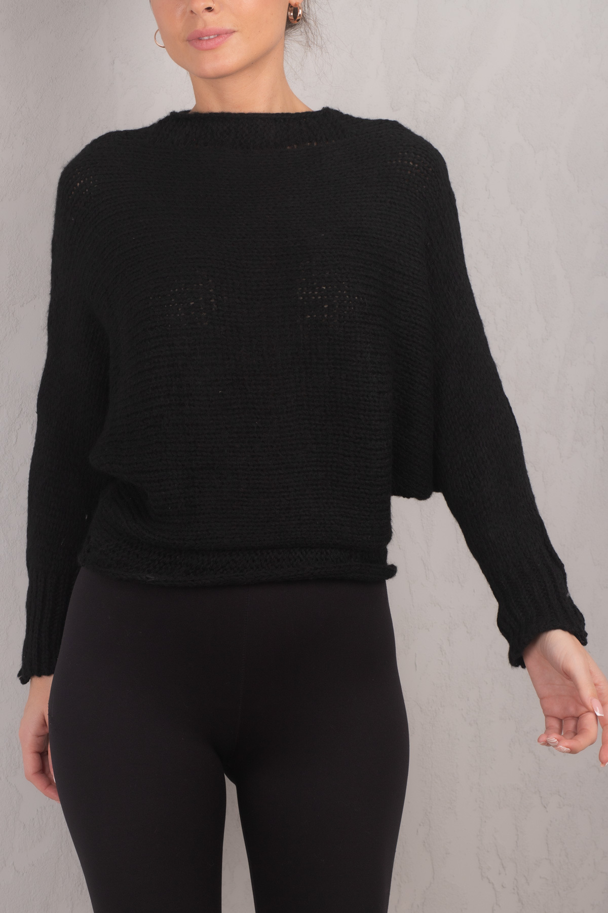 Levně armonika Women's Black Bat Sleeve Knitwear Sweater