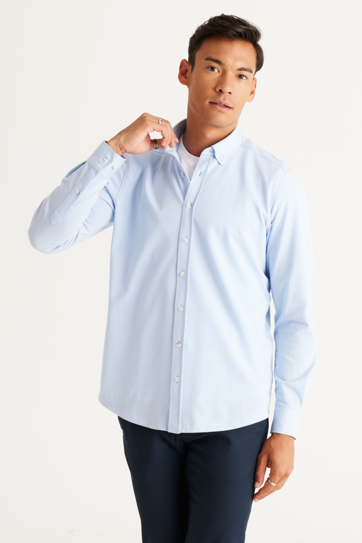 ALTINYILDIZ CLASSICS Men's Light Blue Slim Fit Slim Fit Button-down Collar Pique Patterned Knitted Shirt.