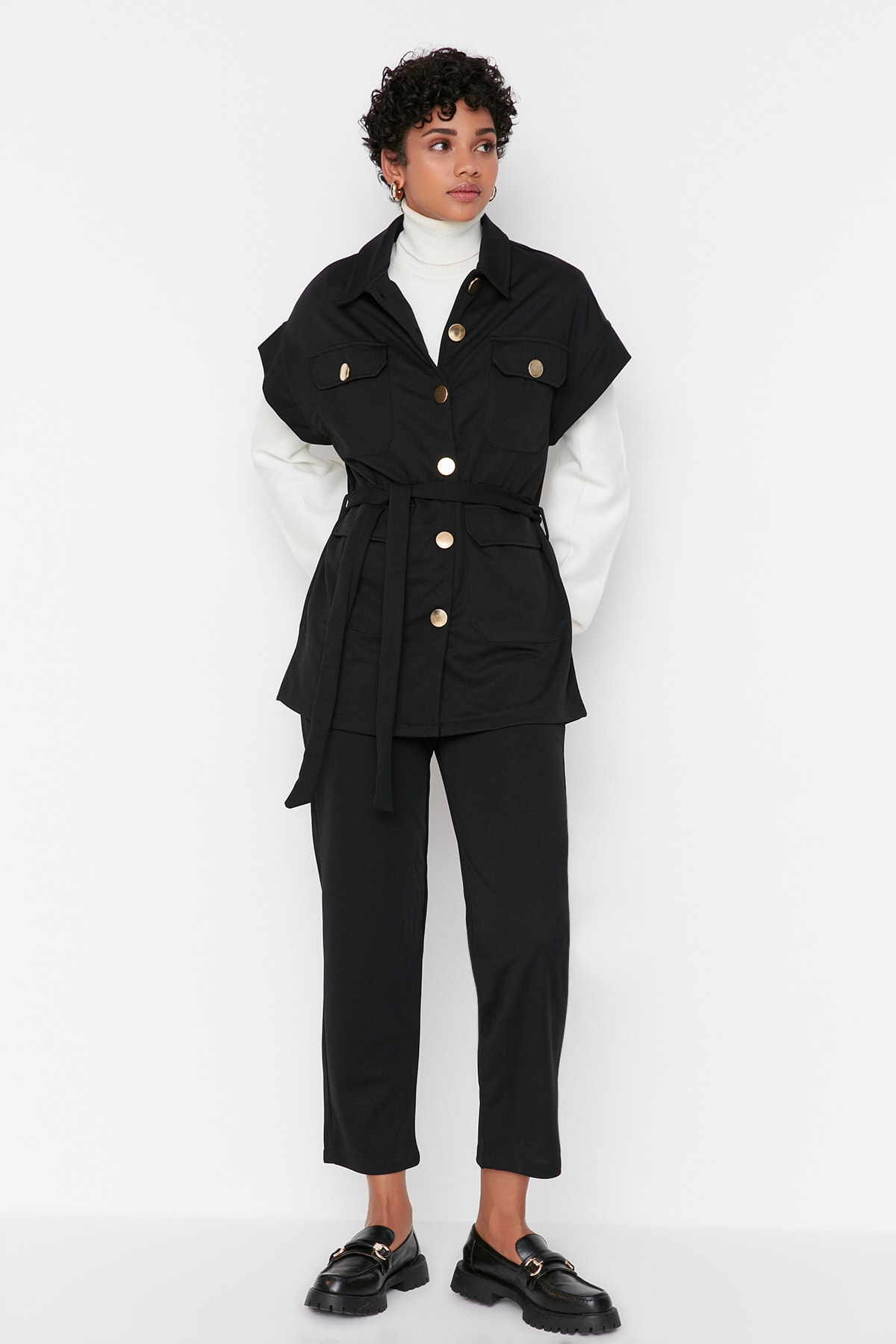 Levně Trendyol Black Gold Buttoned Vest-Pants Knitted Suit