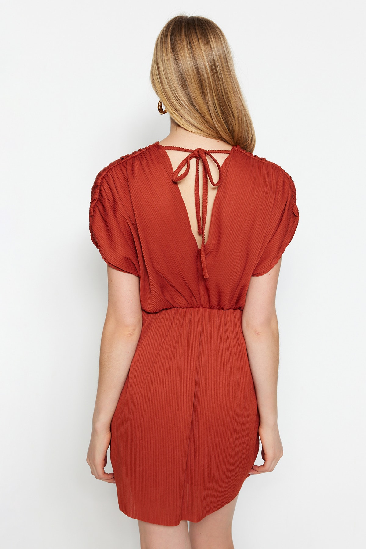 Trendyol țiglă față spate V-gât plisat A-line mini tricotat rochie