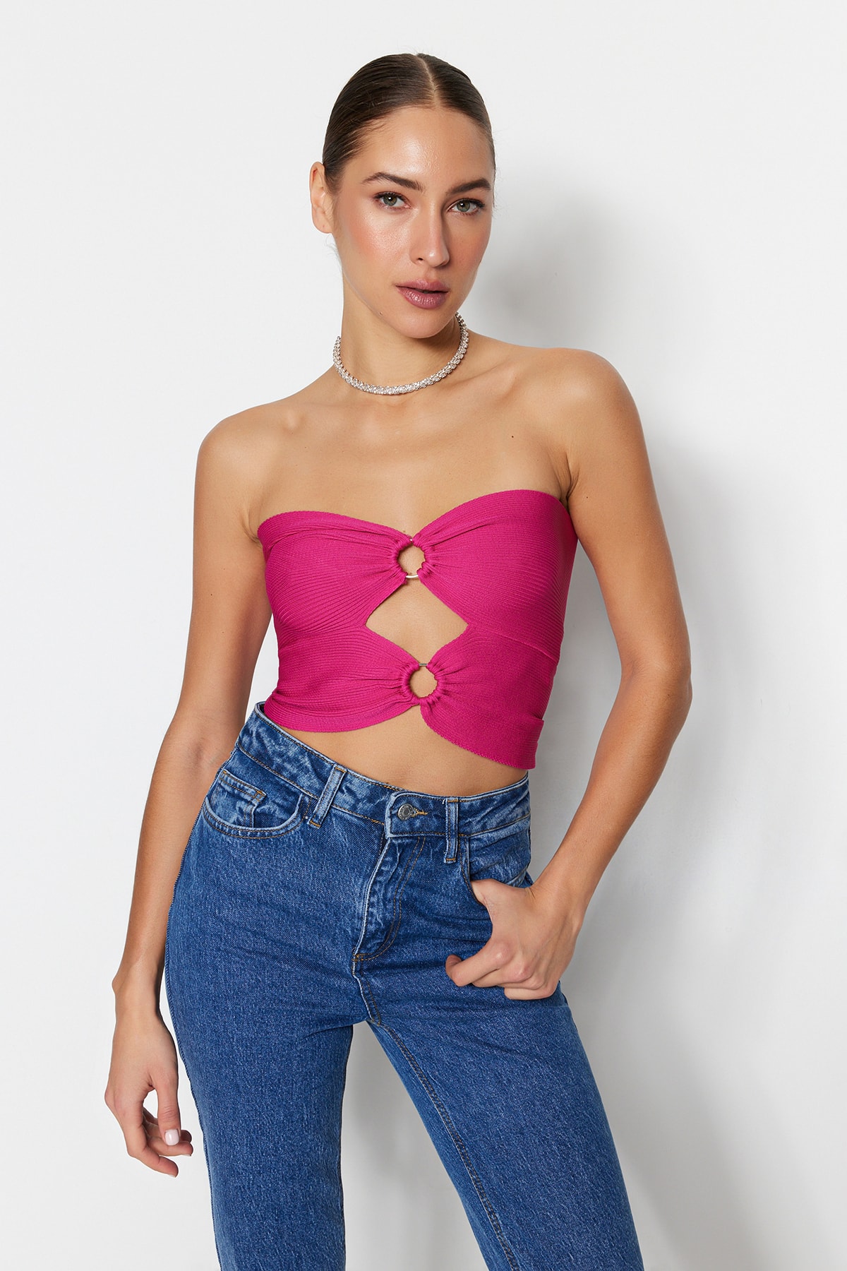 Trendyol Fuchsia Crop Sweater With Window/Cut Out Detailed Blouse