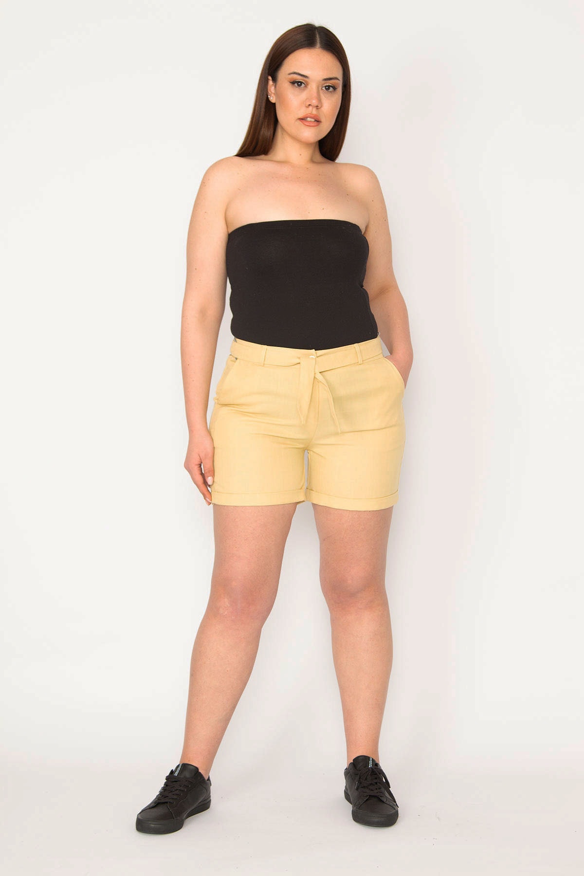 Şans Women's Large Size Beige Double Leg Side Pocket Belted Shorts