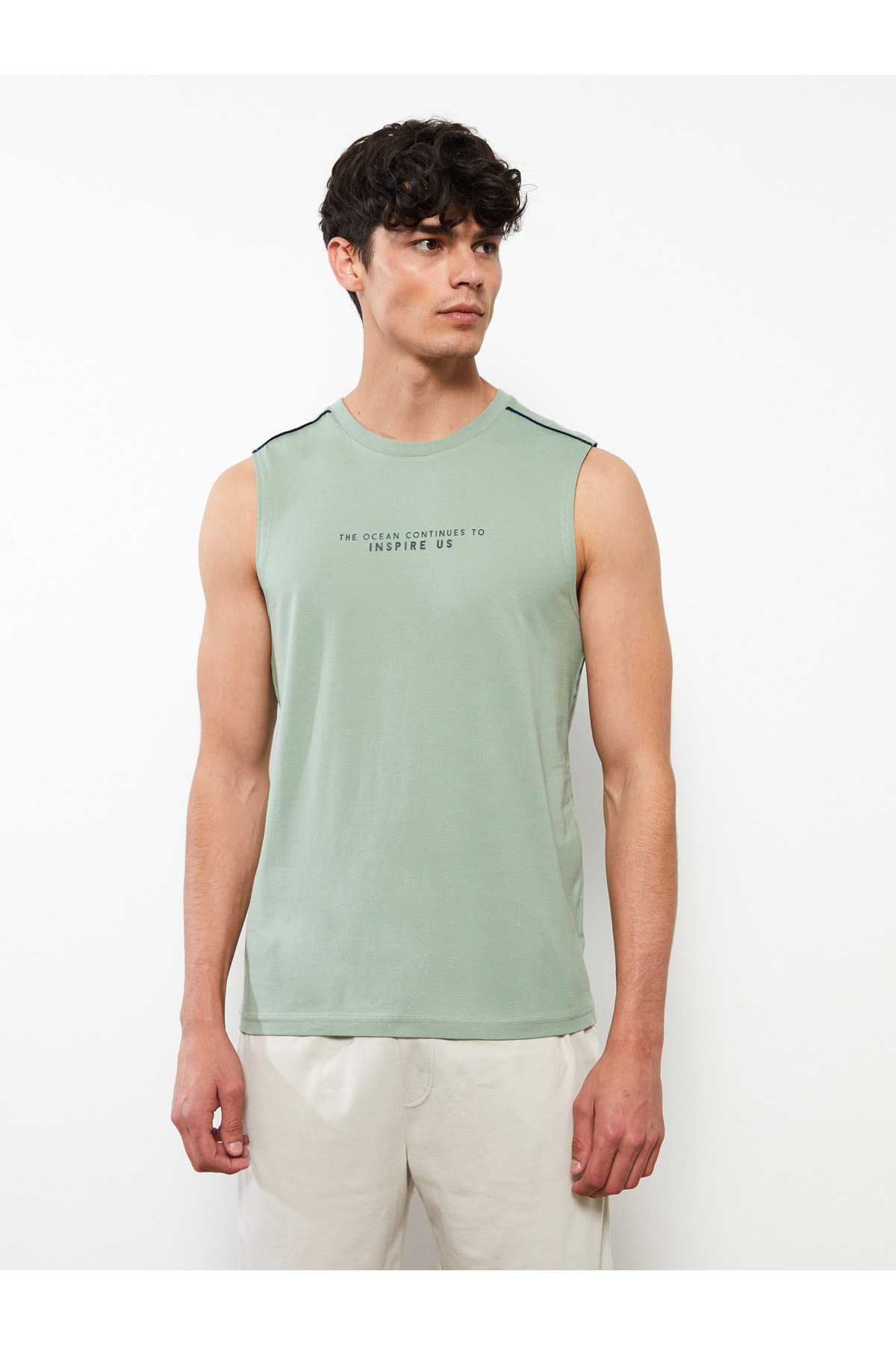 LC Waikiki Men's Crew Neck Sleeveless Printed Undershirt