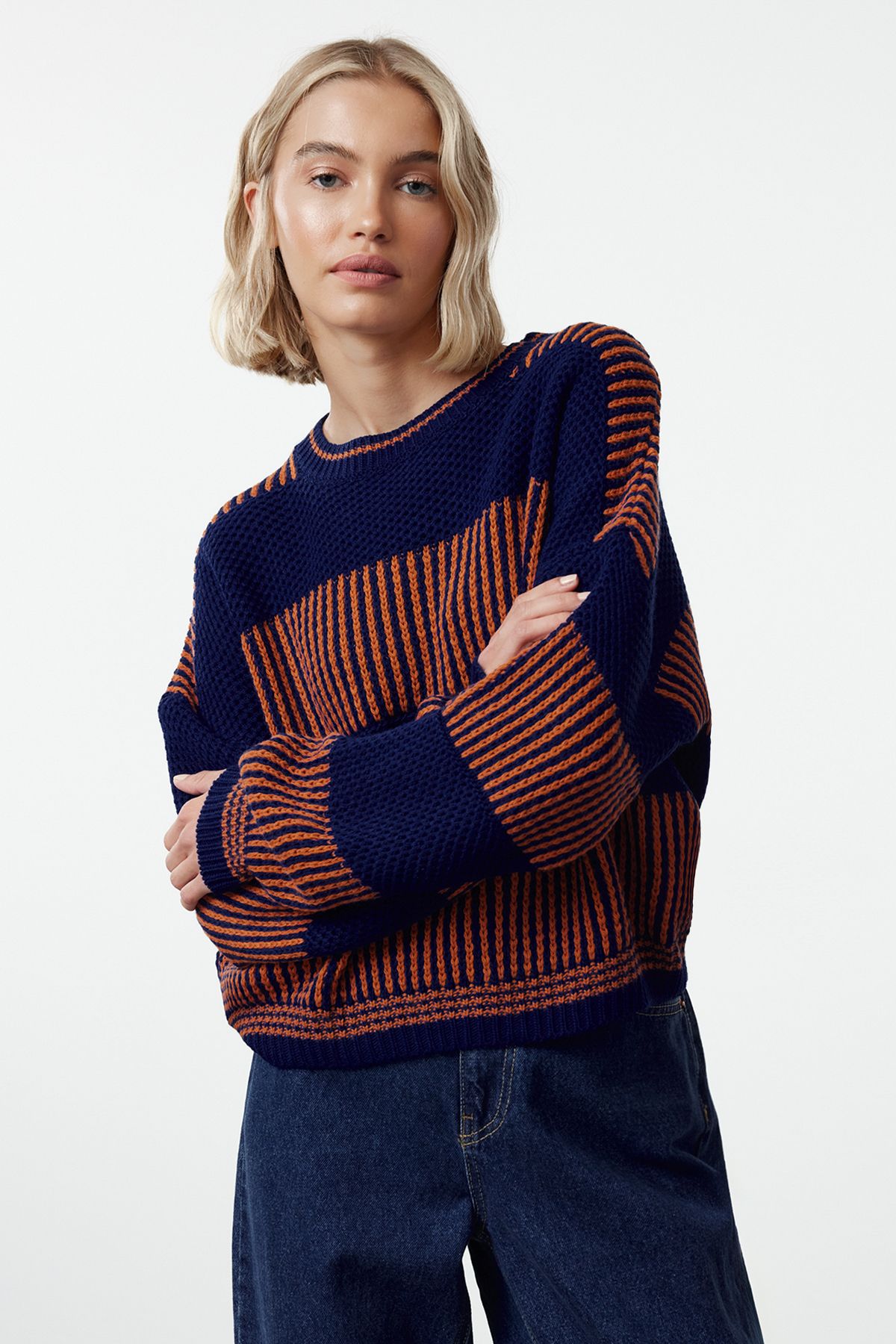 Trendyol Navy Blue Color Block Knit Sweater