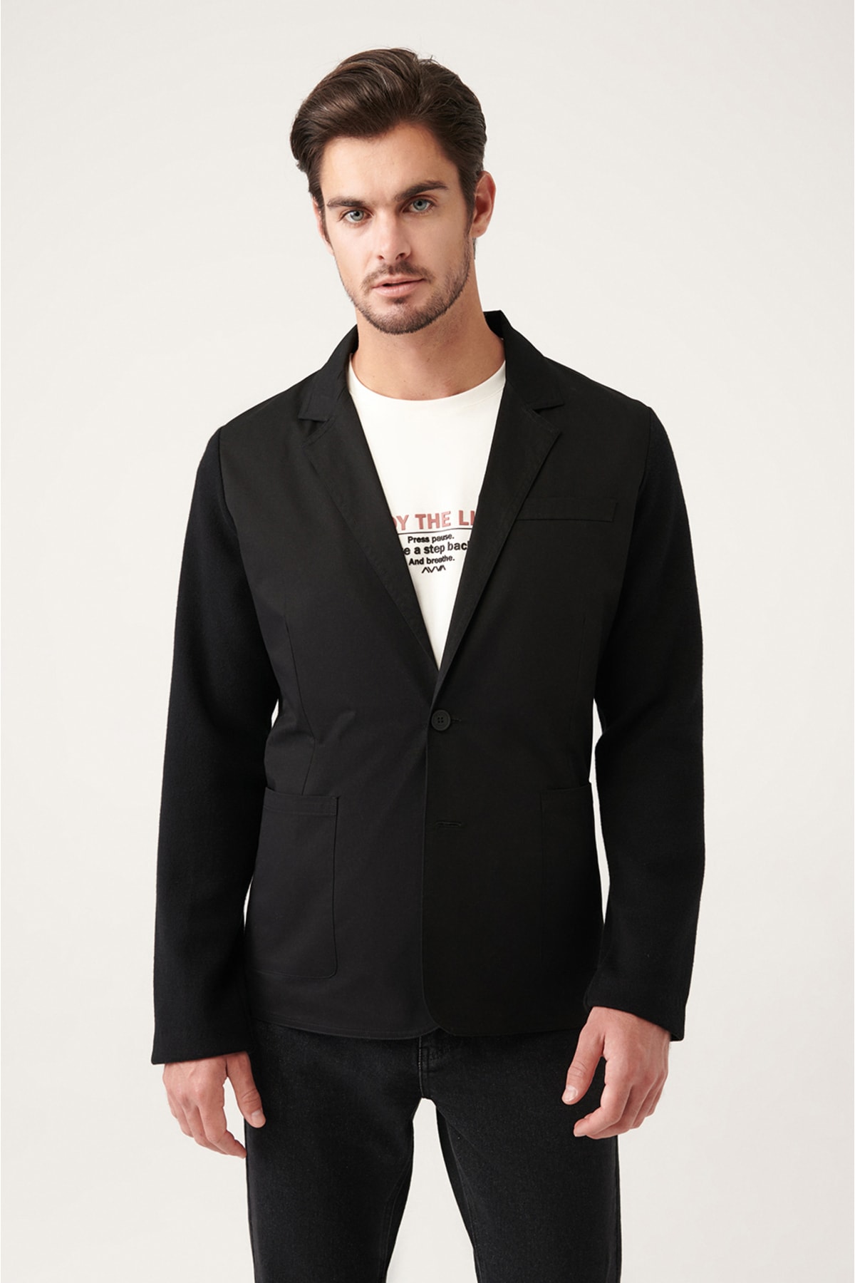 Levně Avva Men's Black Monochrome Collar Unlined Sweater Detailed Slim Fit Slim Fit Jacket