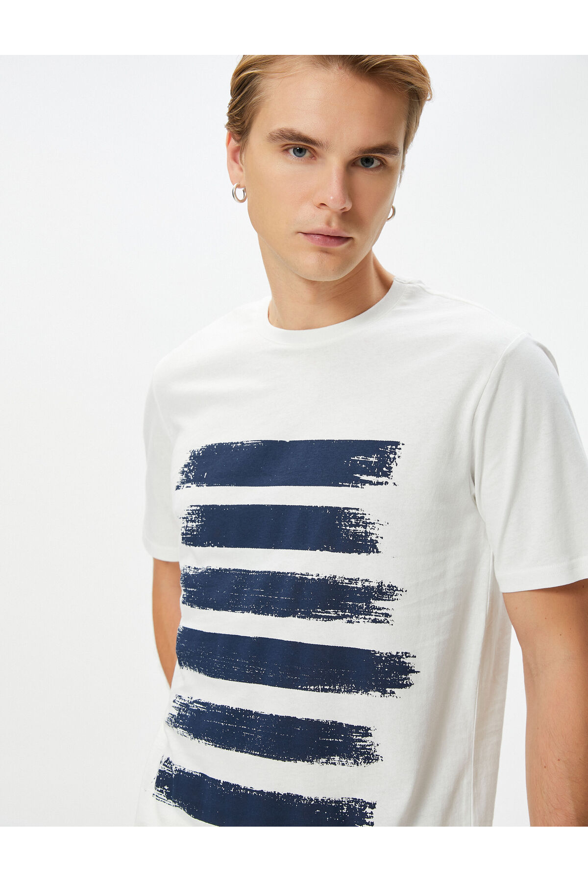 Levně Koton Abstract Printed T-Shirt Crew Neck Short Sleeve Cotton