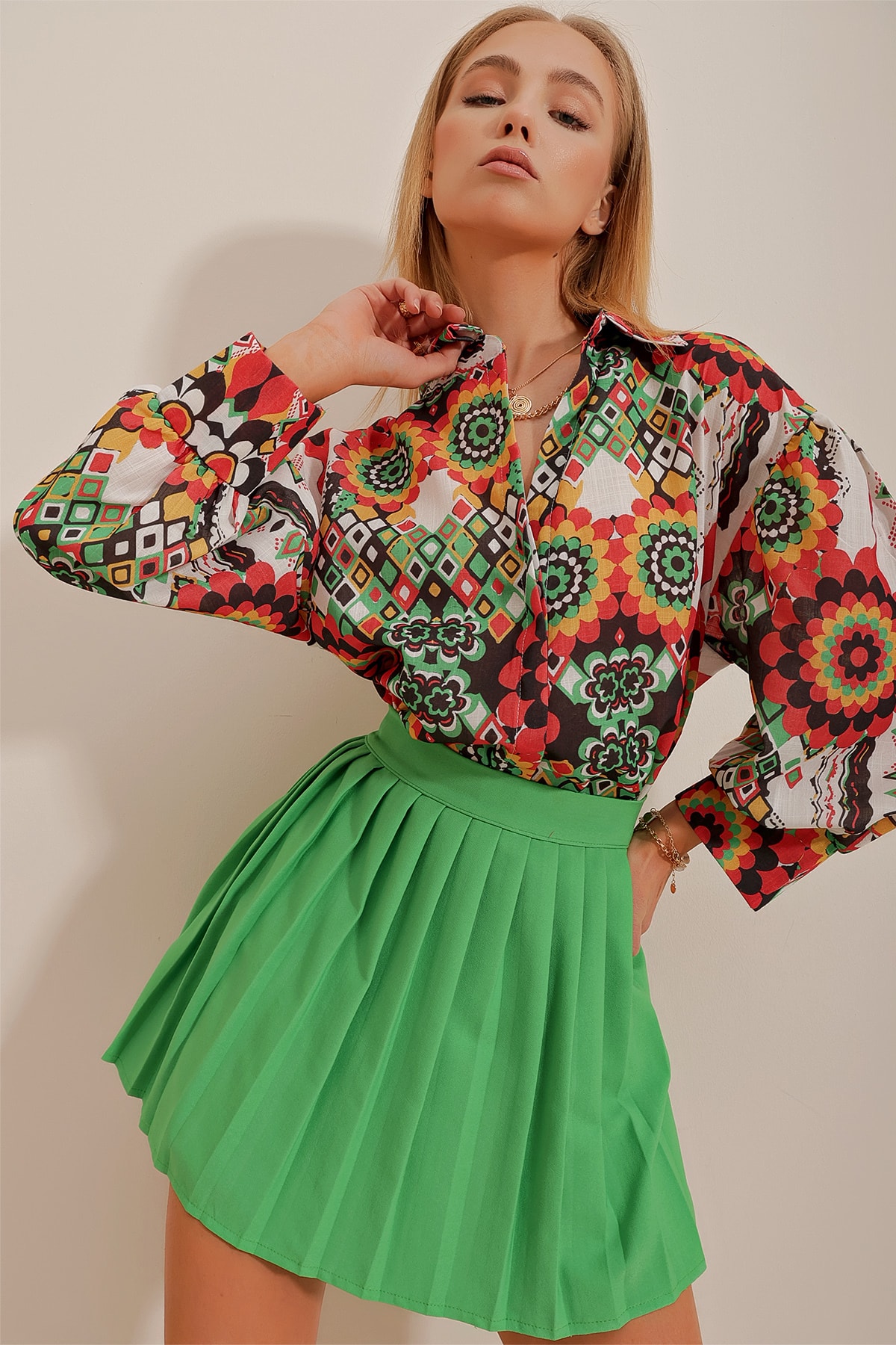 Trend Alaçatı Stili Women's Orange-Green Princess Ethnic Patterned Flamed Linen Woven Shirt