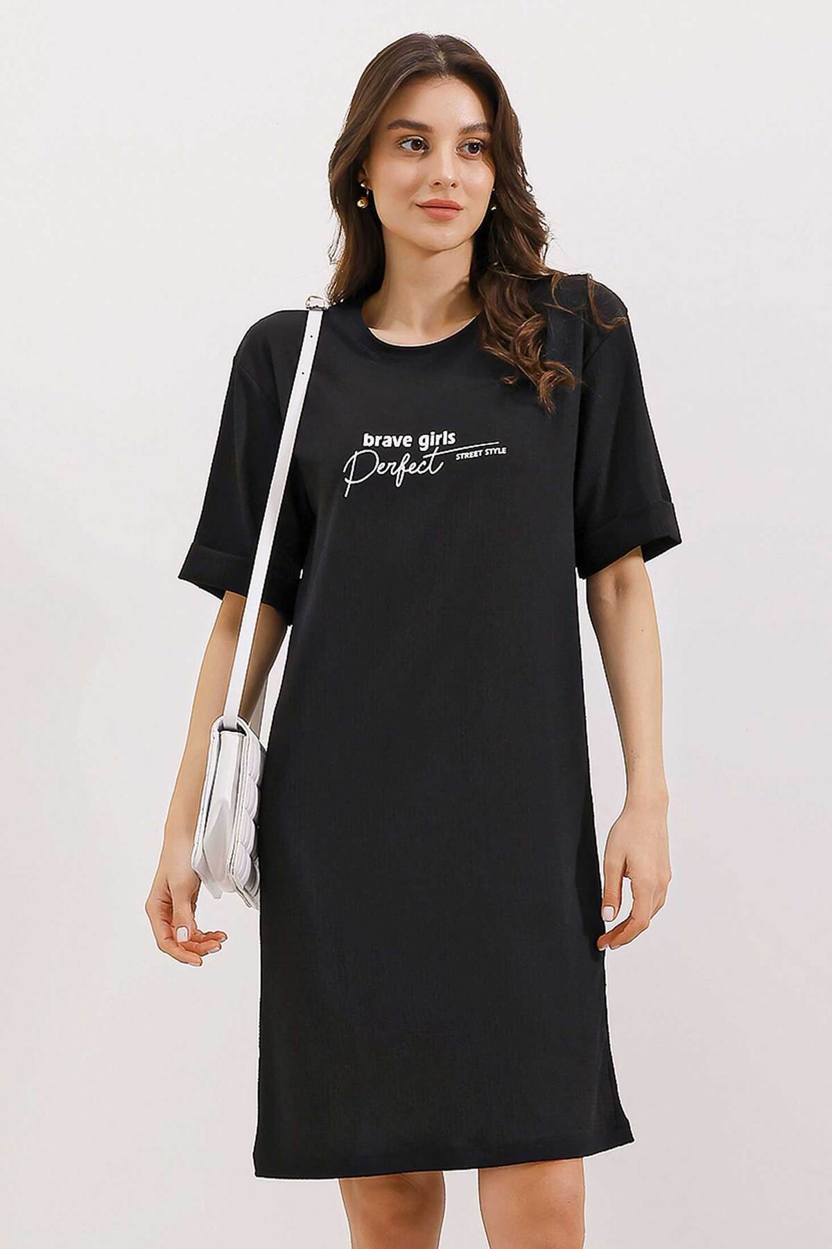 Levně Bigdart 2452 Printed Oversize Knitted Dress - Black