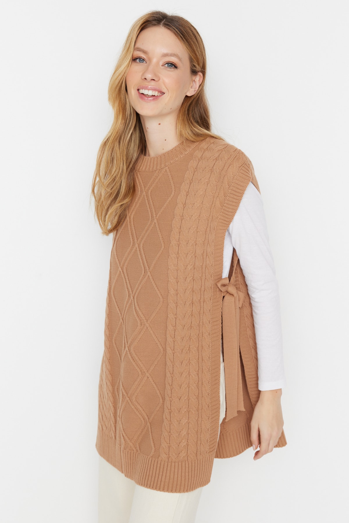Trendyol Sweater - Brown - Relaxed fit