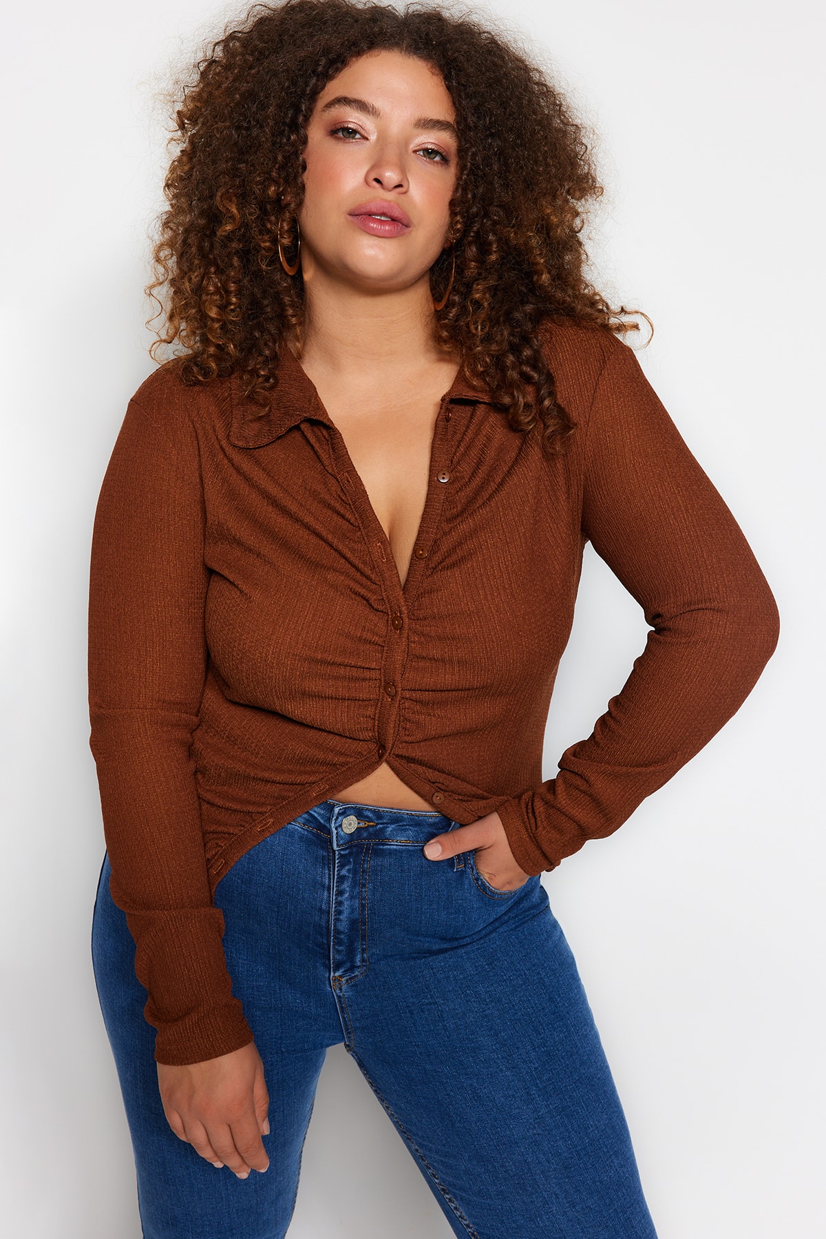 Trendyol Curve Brown Fitted Gathered Knitted Shirt
