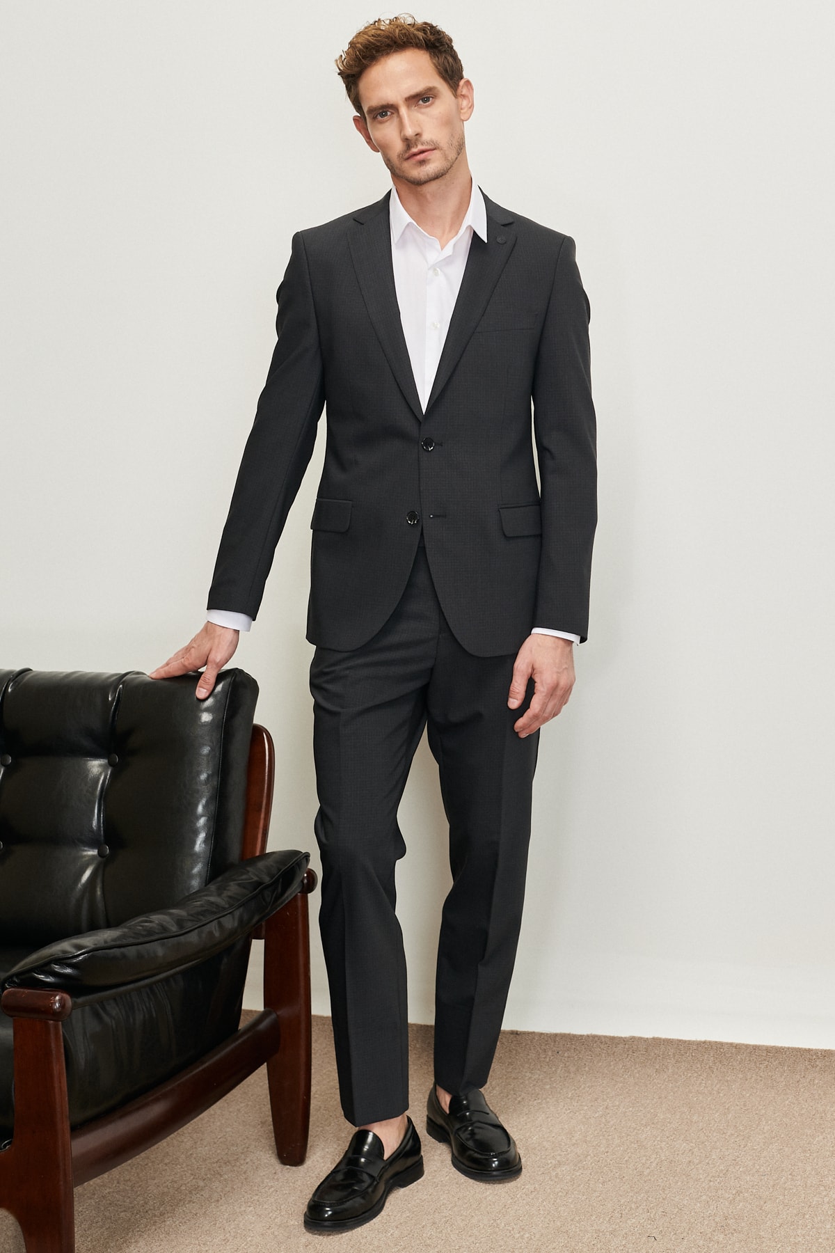 ALTINYILDIZ CLASSICS Men's Anthracite Slim Fit Slim Fit Mono Collar Checkered Woolen Suit