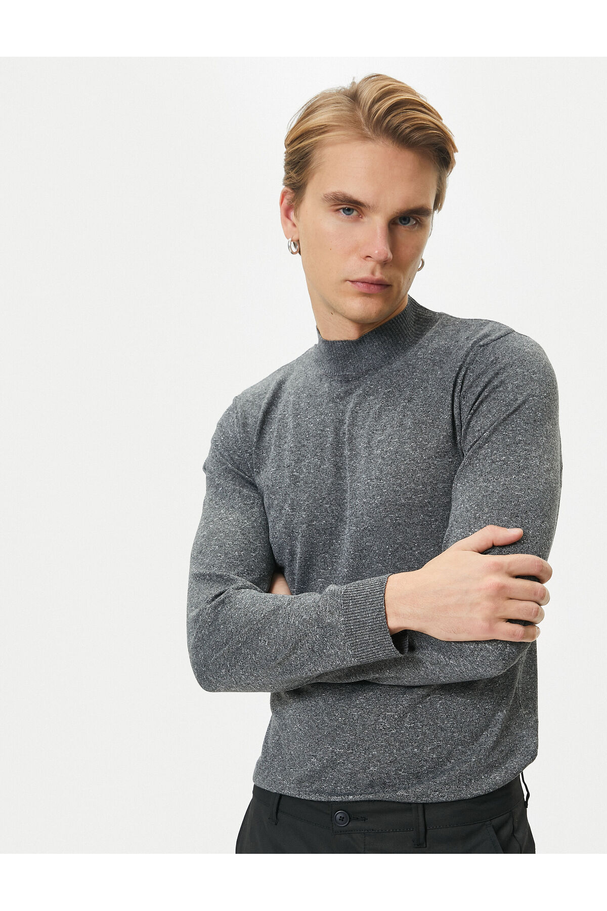 Levně Koton Half Turtleneck Sweater Slim Fit Marked