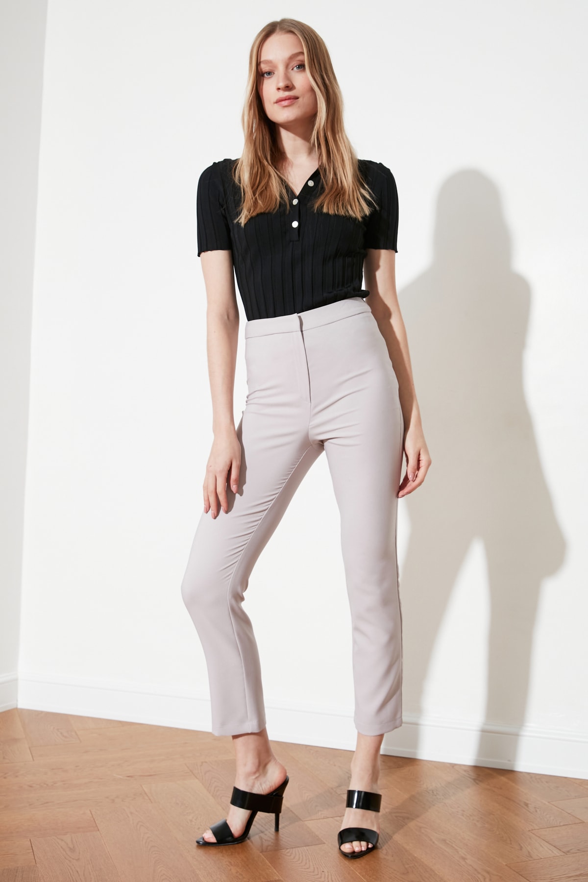 Pantaloni dama, Trendyol Cigarette