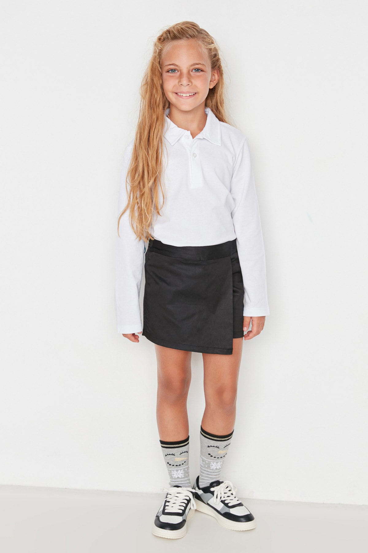 Trendyol Black Girls' Woven Shorts Skirt