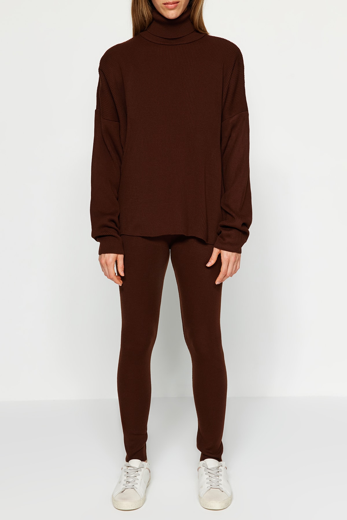 Trendyol Brown Wide Fit Turtleneck Knitwear Bottom-Top Set