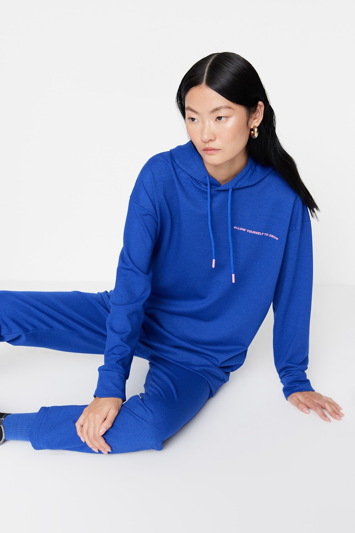 Trendyol Saks Hooded Slogan Printed Knitted Tracksuit