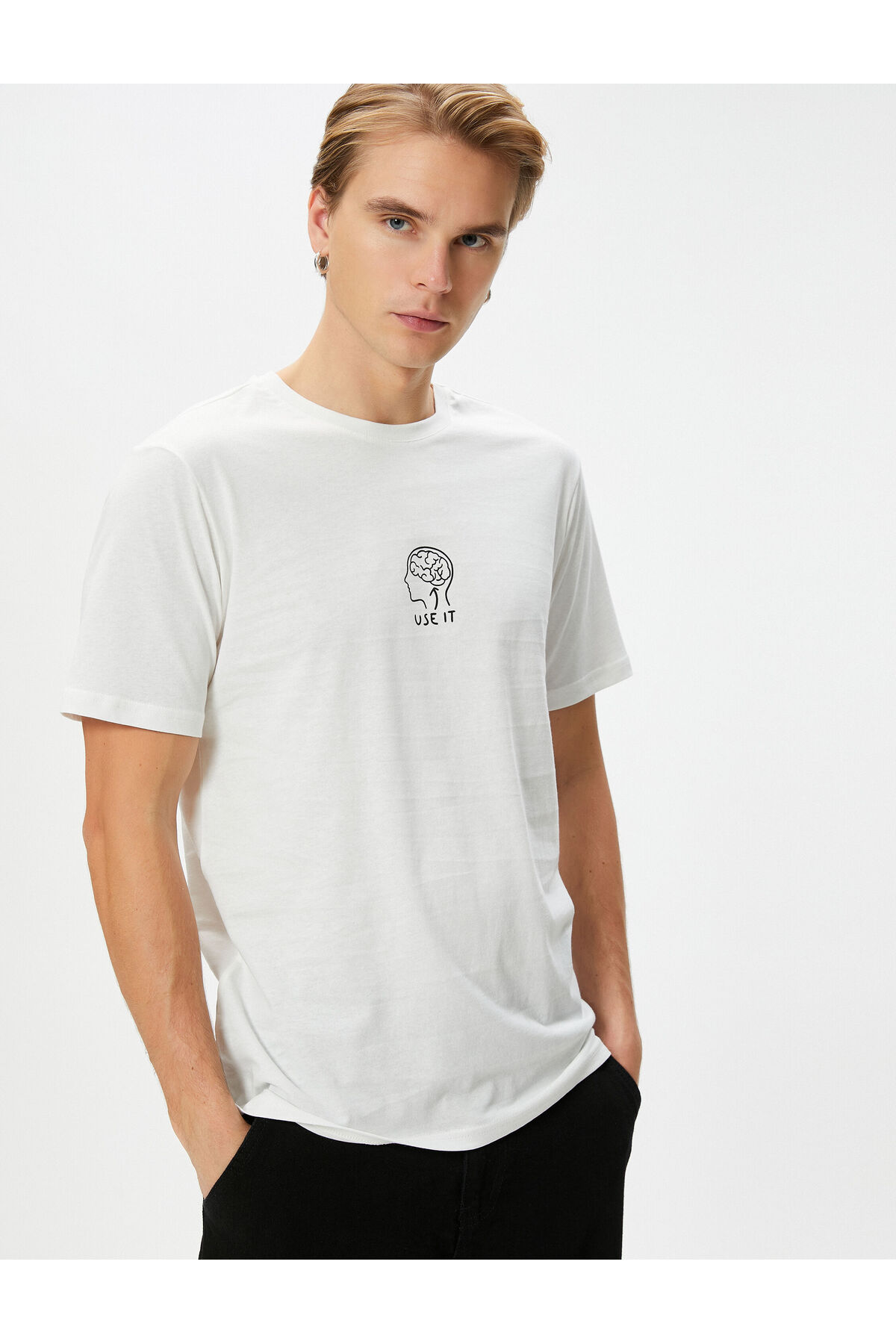 Levně Koton Motto Printed T-Shirt Crew Neck Slim Fit Short Sleeve