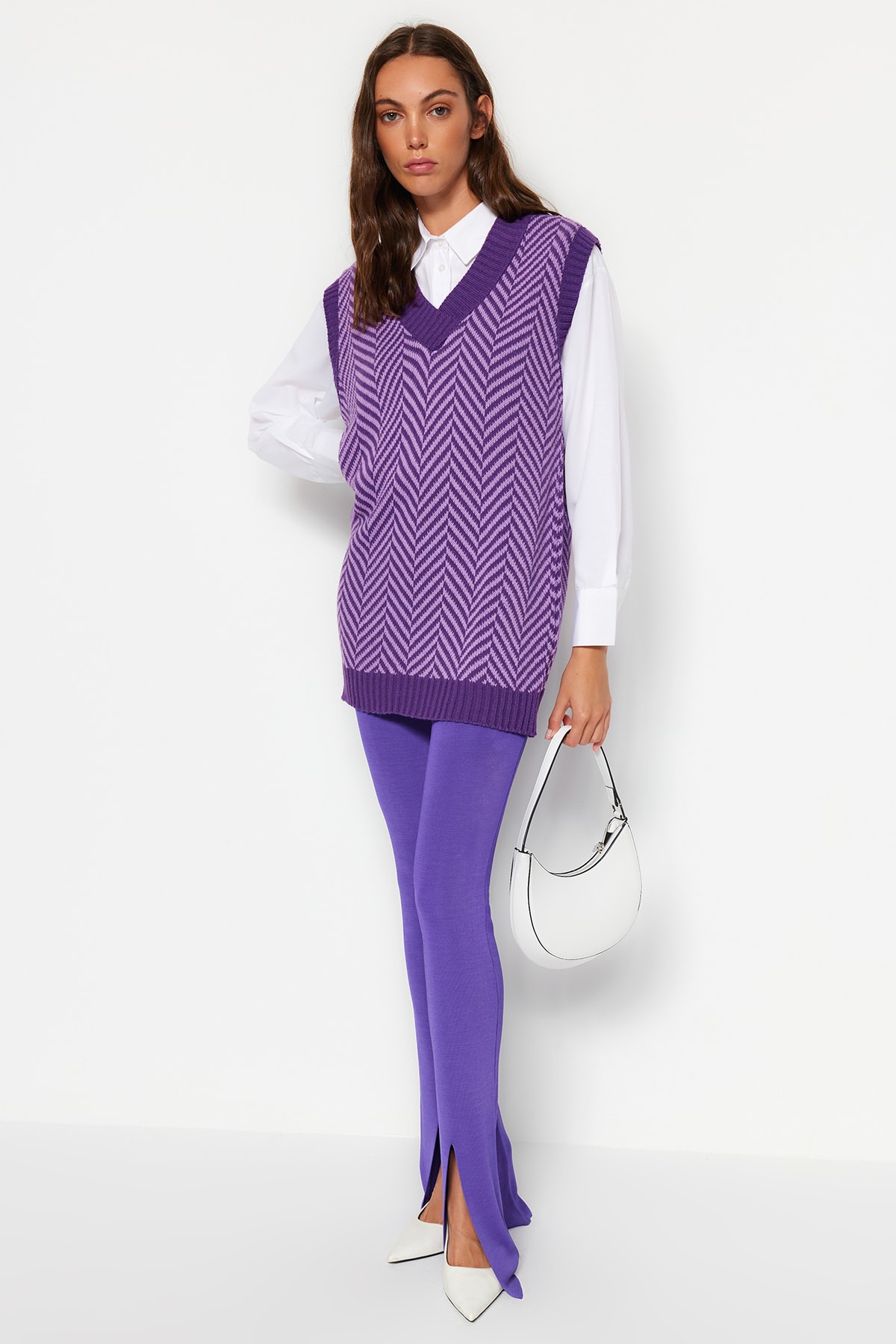 Trendyol lila csíkos V-nyakú kötöttáru pulóver