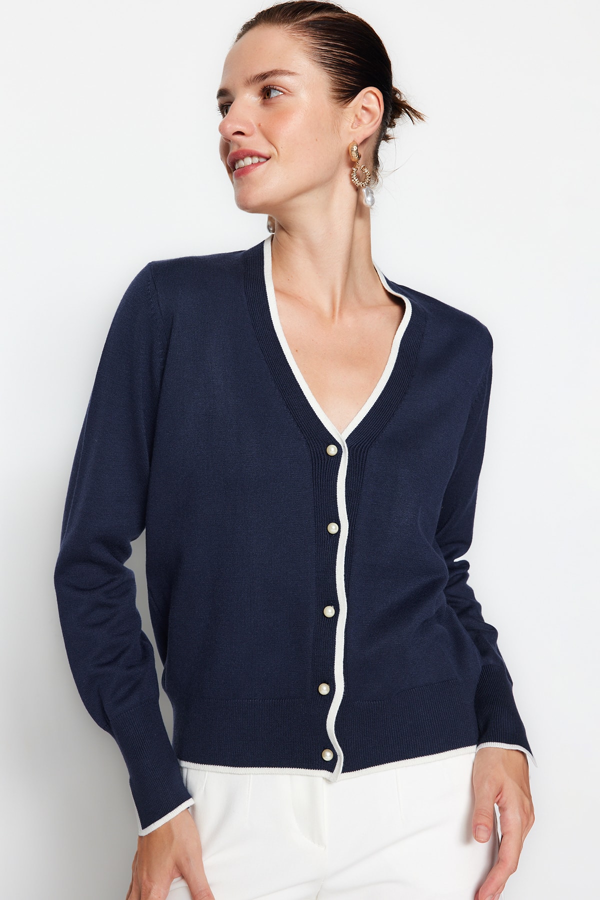 Trendyol Navy Blue Premium Yarn/Special Yarn Contrast Colored Knitwear Cardigan