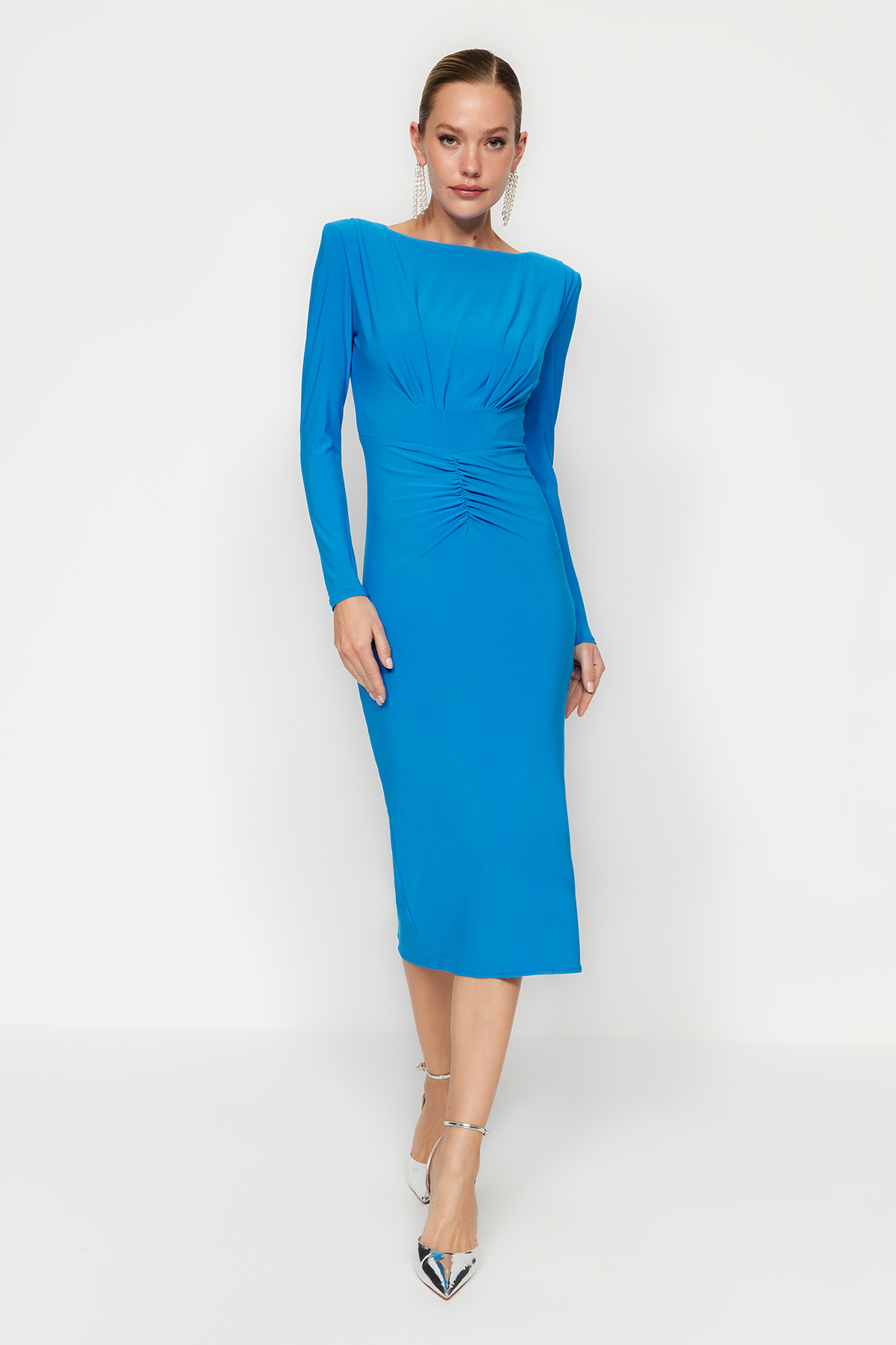 Levně Trendyol modré vypasované pletené řasené elegantní večerní šaty