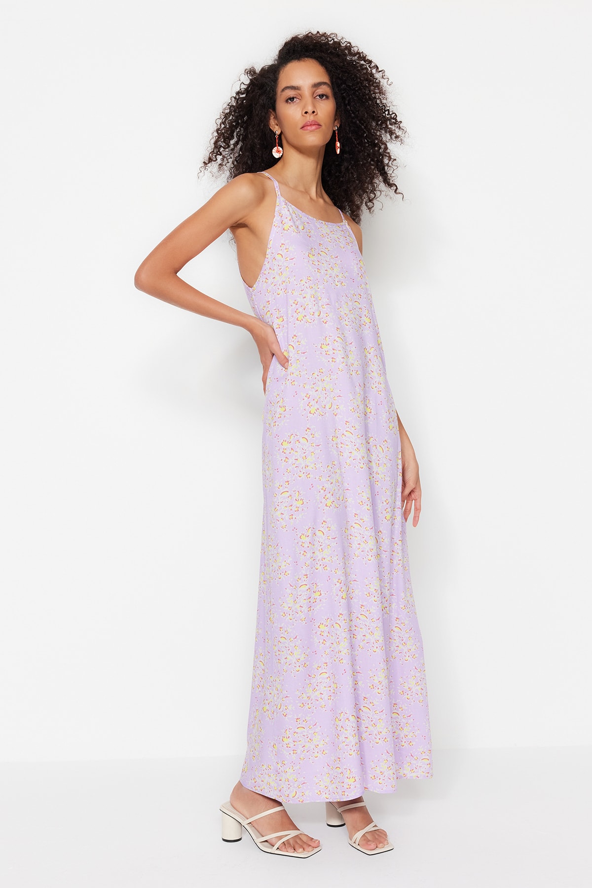 Levně Trendyol Lilac Straight Cut Maxi tkané viskózové šaty se vzorem na ramínko