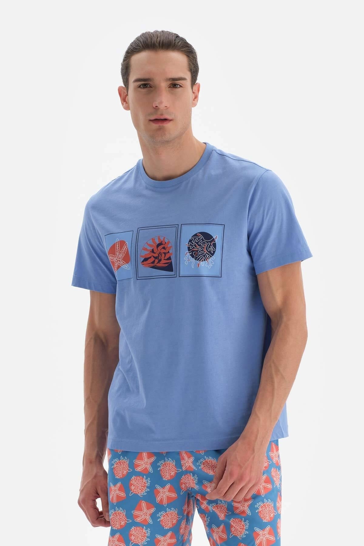 Levně Bavlněné tričko Dagi Blue Crew Neck s potiskem
