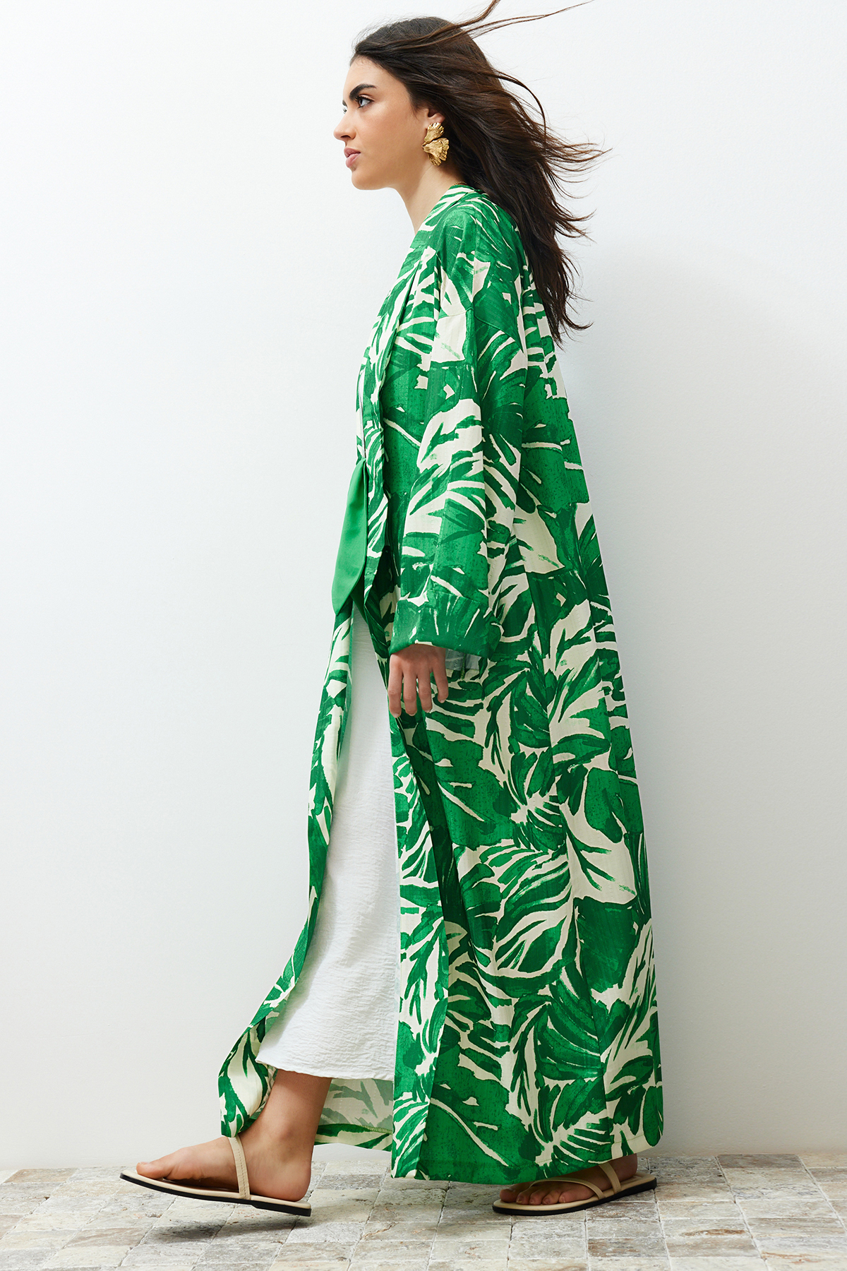 Trendyol Green Tropical Pattern Long Woven Kimono &amp; Kaftan