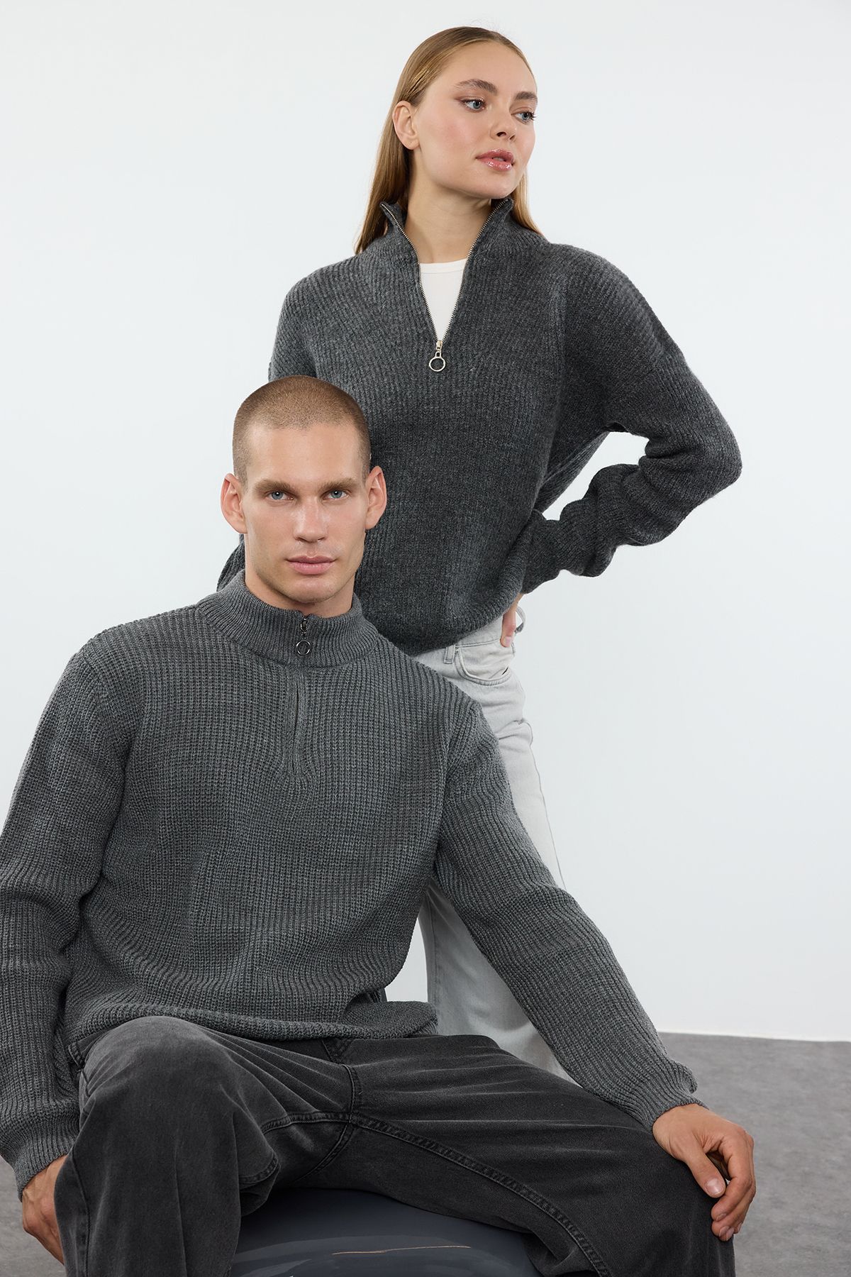 Trendyol Dark Gray Regular Fit Couple Half Turtleneck Zippered Collar Sweater