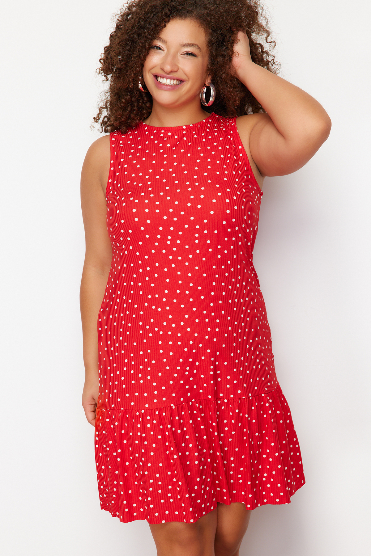 Trendyol Curve Red Polka Dot Printed Zero Sleeve Flounce Shift Mini Stretch Knit Plus Size Dress
