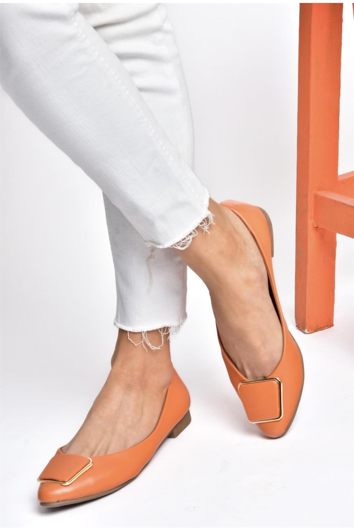Fox Shoes P726776309 Orange Women's Flats with Buckles Accessory