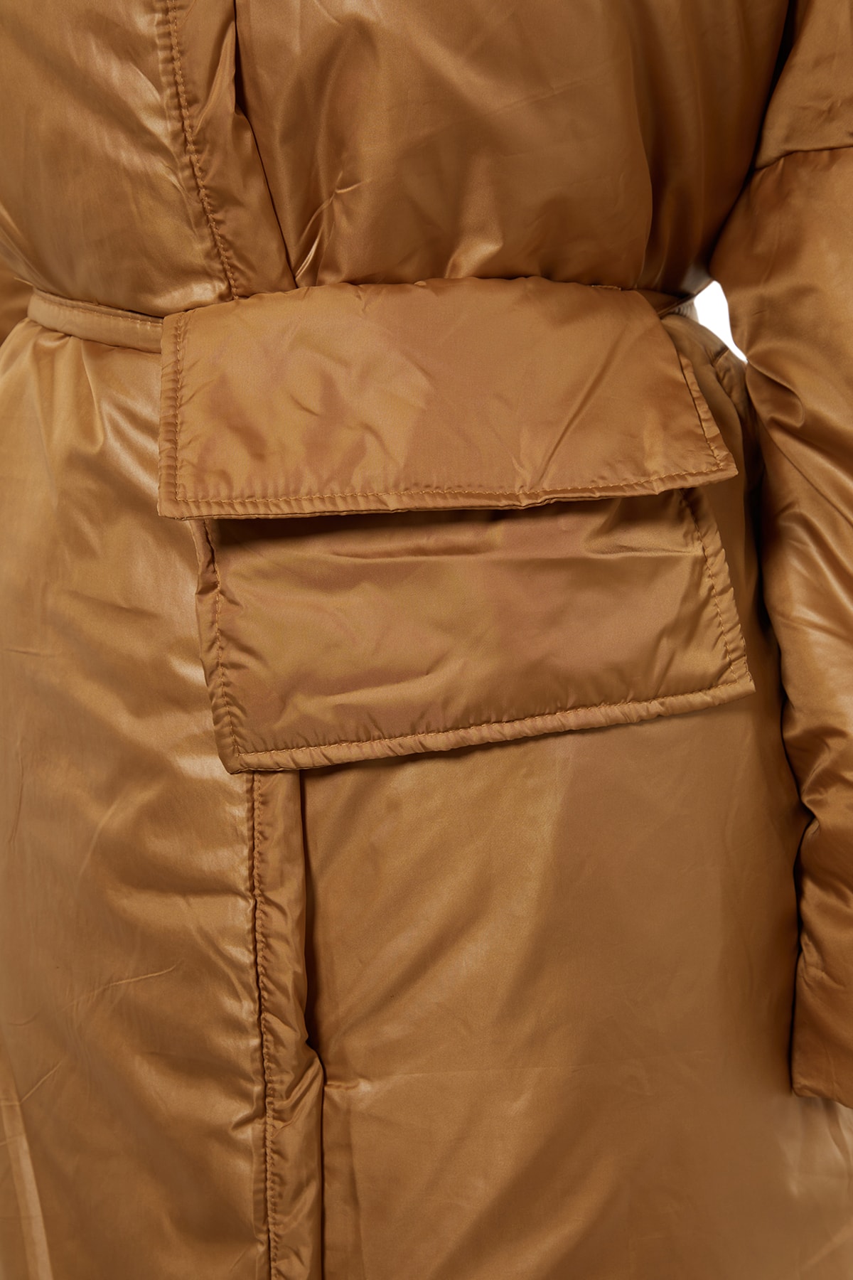 Trendyol cu geanta camel, curea detaliata jacheta puffer matlasata supradimensionata