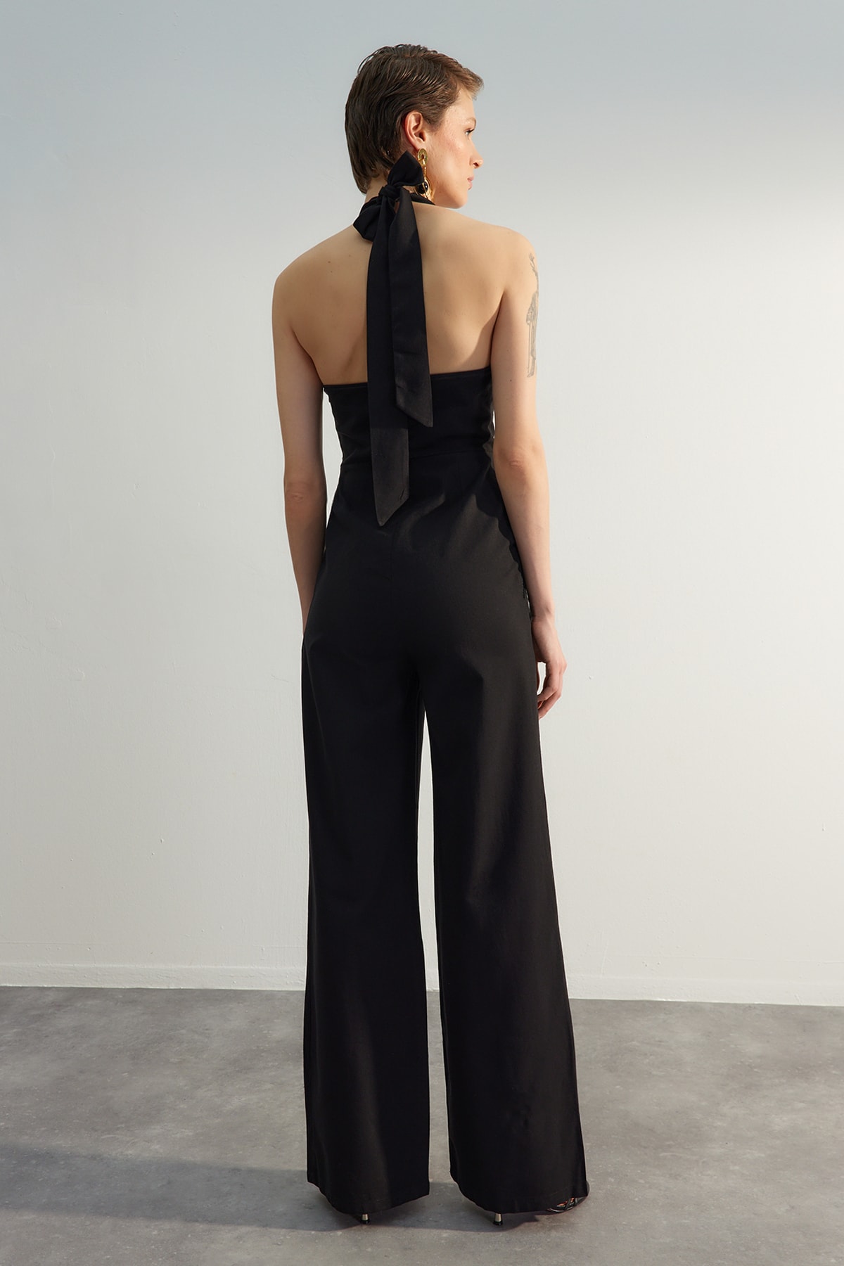 Trendyol Limited Edition Black Sleeveless Woven Jumpsuit