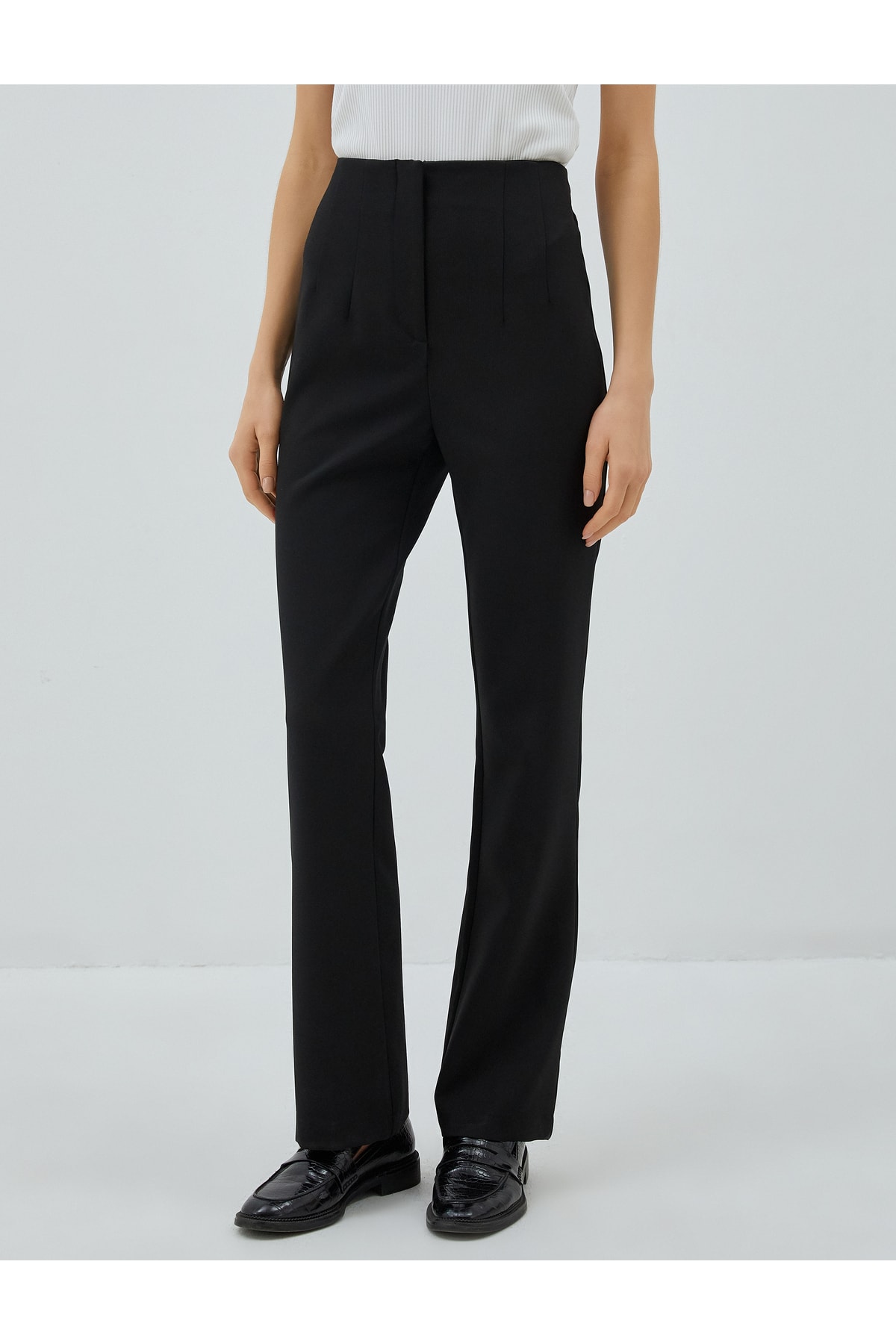 Pantaloni Koton cu picior evazat, talie înaltă cu detalii de cusătură