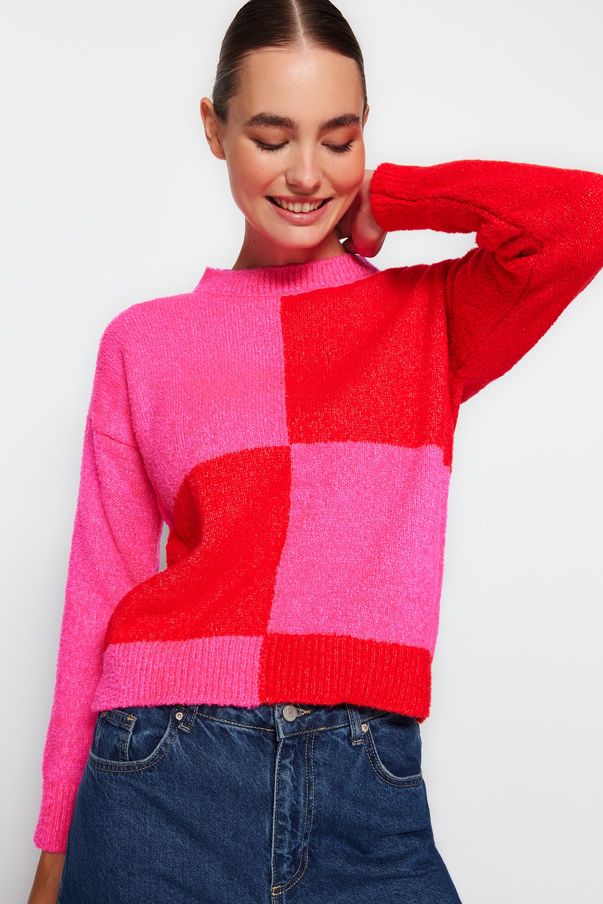 Trendyol Fuchsia Wide Fit Boucle Knitwear Sweater