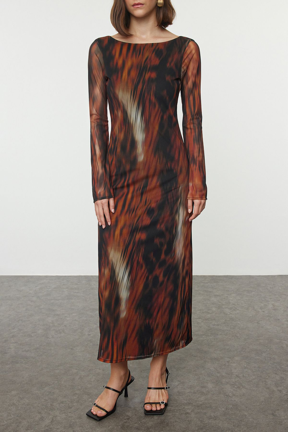 Trendyol Cinnamon Abstract Backless Tulle Boat Neck Flexible Maxi Knit Dress