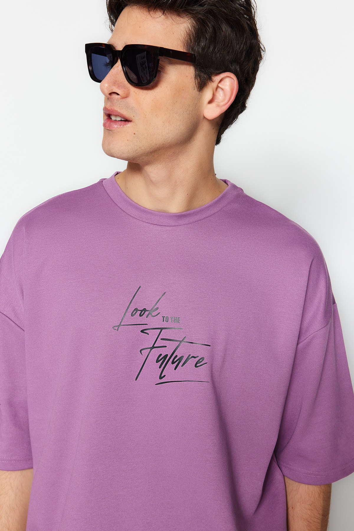 Trendyol Men's Oversize/Wide-Fit Crew Neck Short Sleeve Printed Tag Detail T-Shirt.