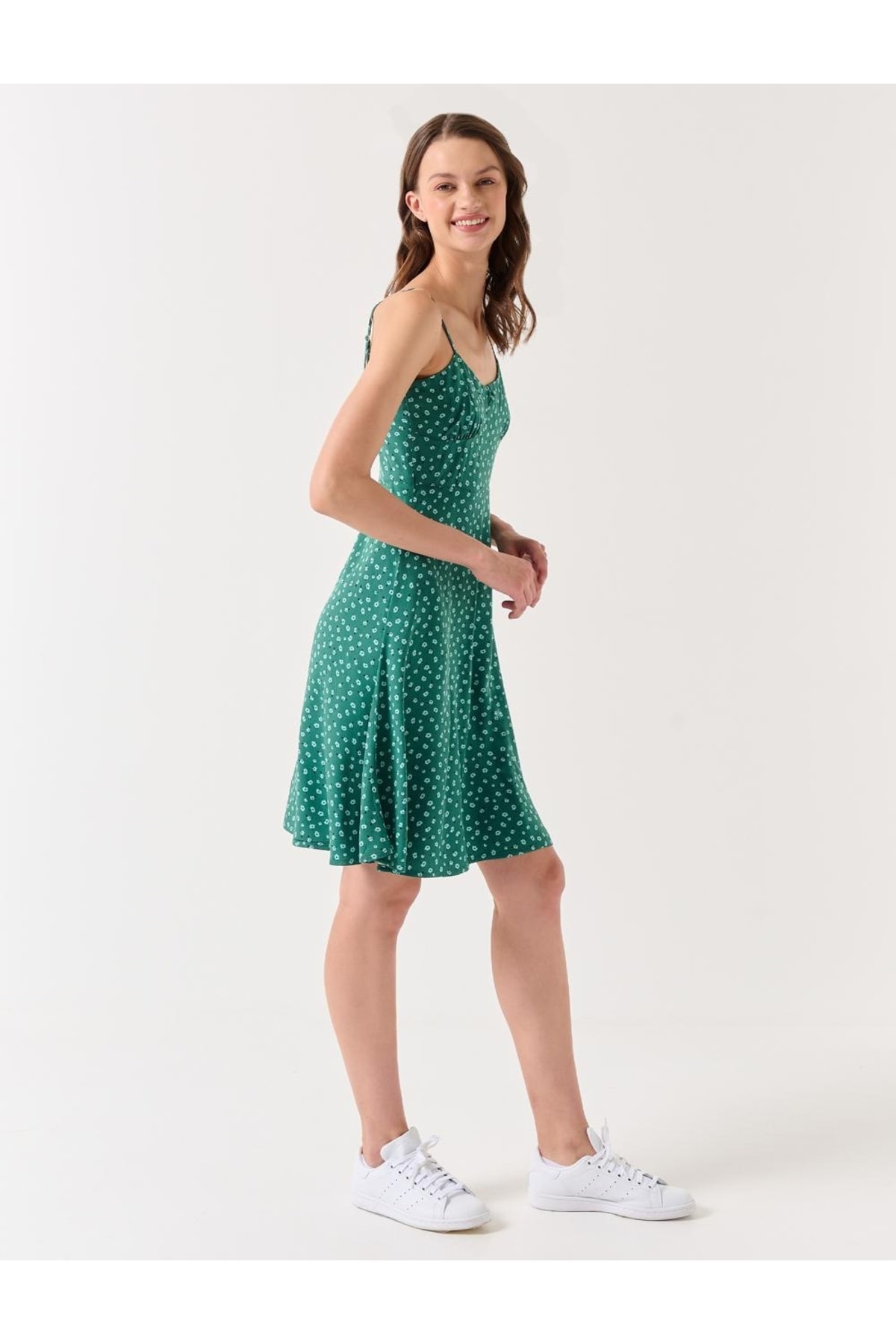 Jimmy Key Emerald Green Woven Straps and a Floral Pattern Dress