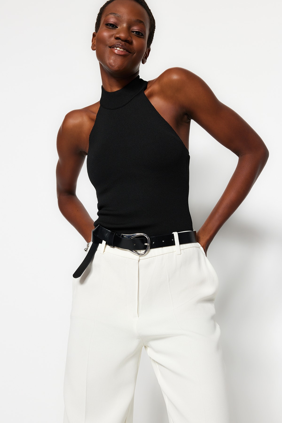 Trendyol Black Fitted Knitwear with Snap fasteners Body