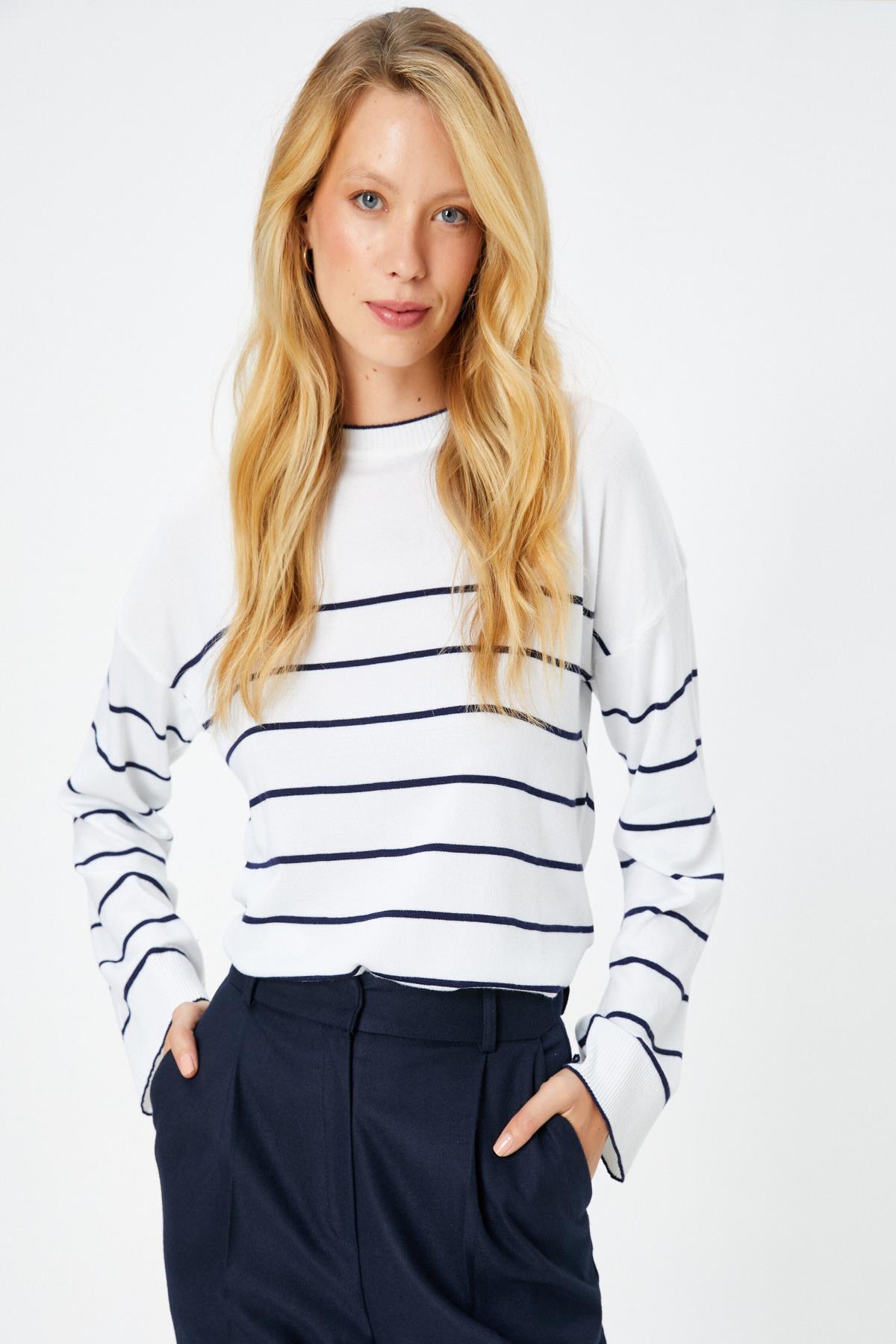 Levně Koton Women's Navy Blue Striped Sweater