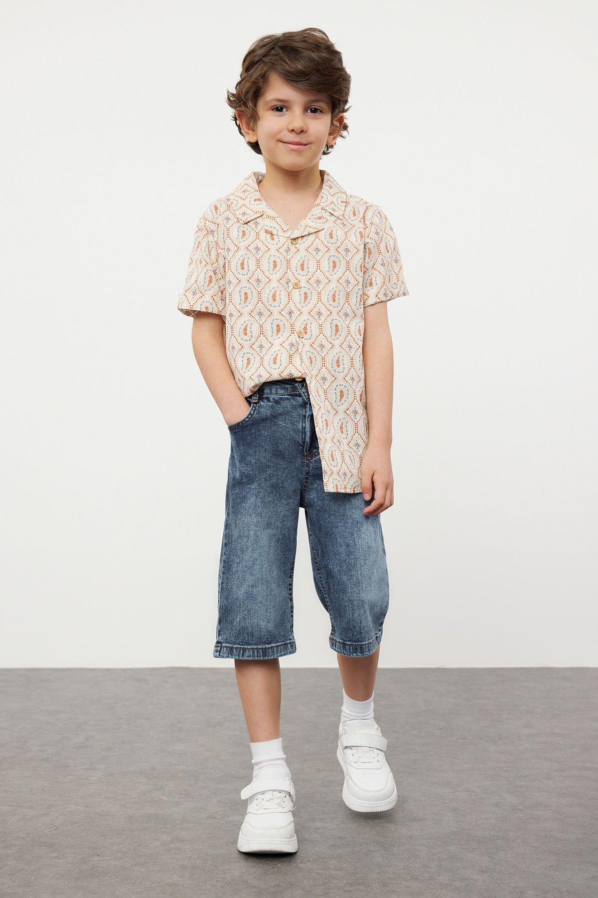 Trendyol Multicolored Boy's Patterned Woven Shirt-Jean Trousers Set Top-Bottom Suit