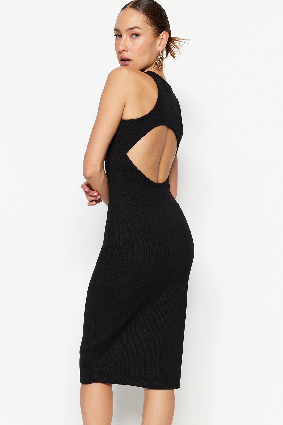 Trendyol Black Halterneck Knitted Midi Dress With Plunging Neck, Fitted Ribbon, Flexible