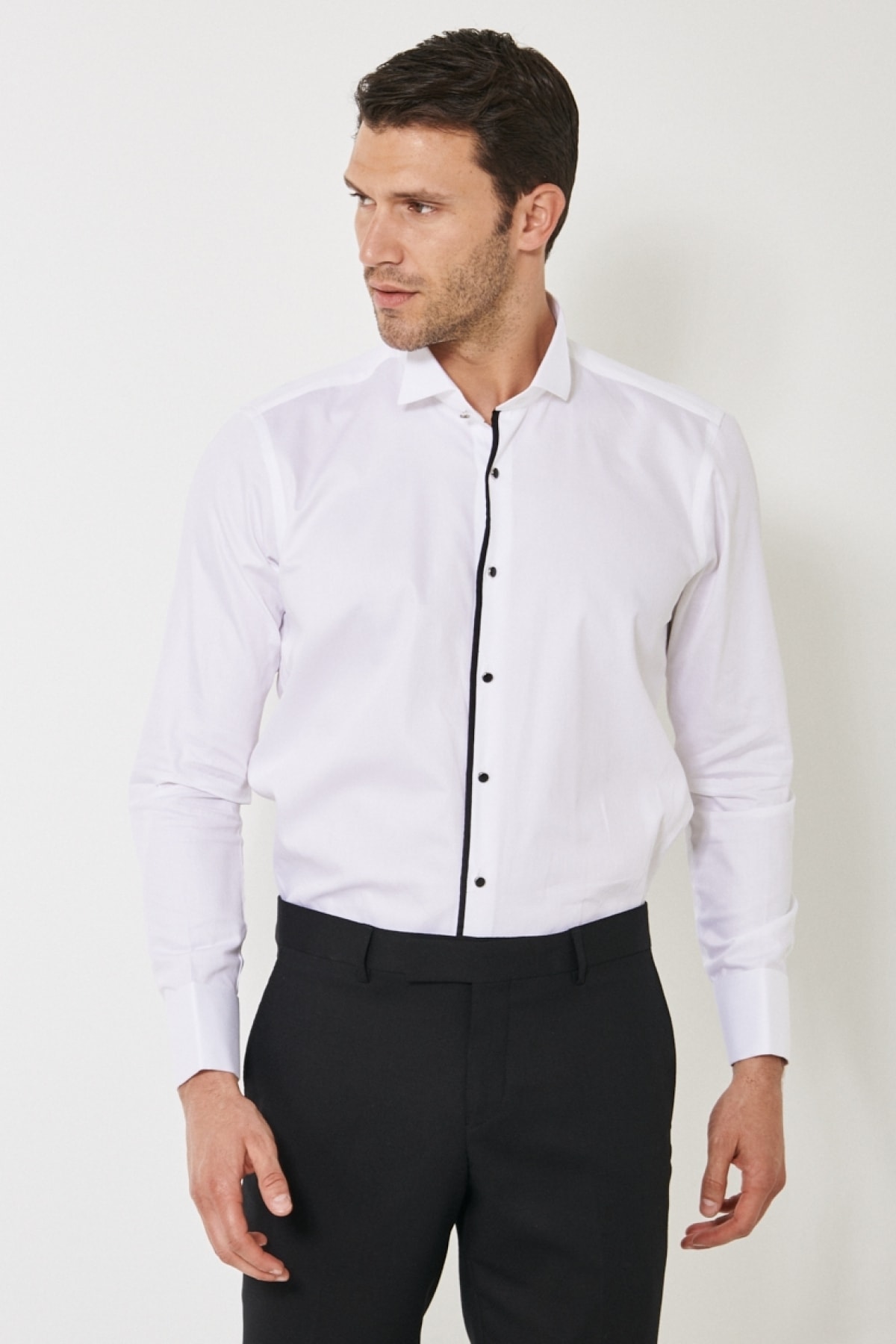 ALTINYILDIZ CLASSICS Men's White-black Slim Fit Slim Fit 100% Cotton Ankle Collar Shirt