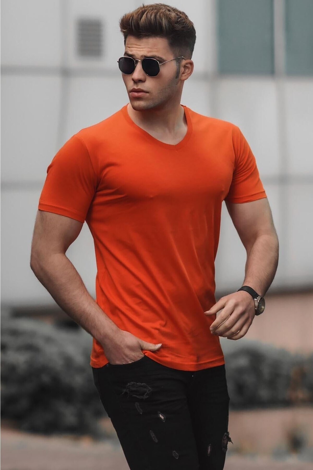 Levně Madmext Basic V Neck Orange T-Shirt 5281