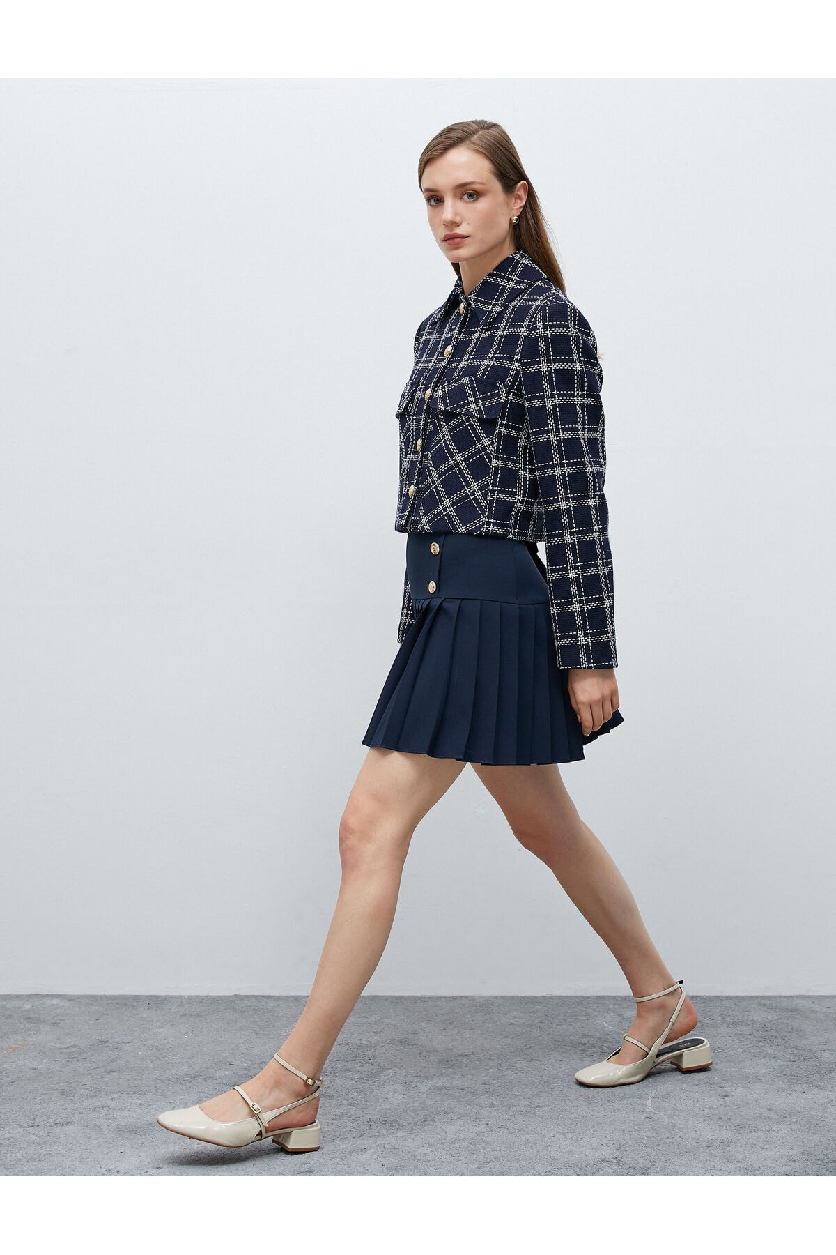 Koton Pleated Mini Skirt With Button Detail