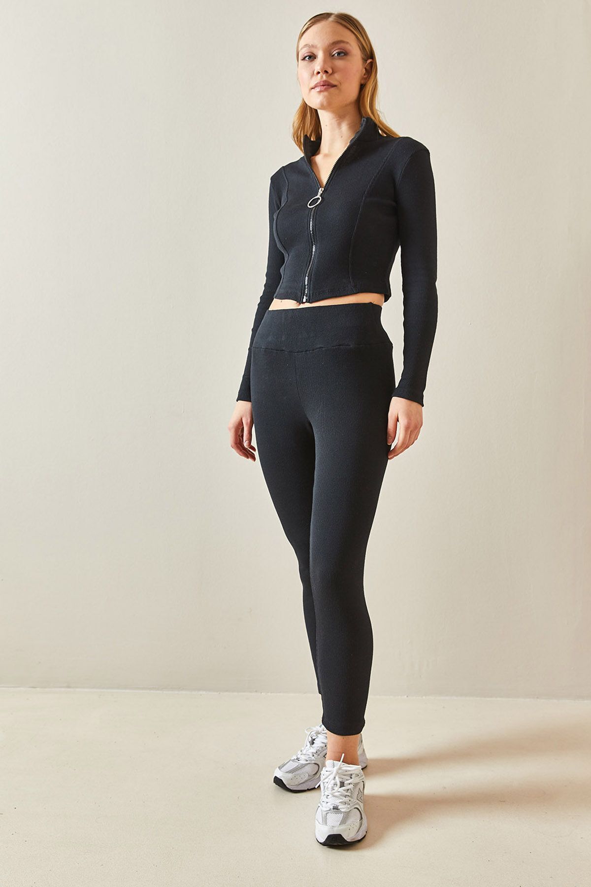 XHAN Black Zippered Camisole Suit