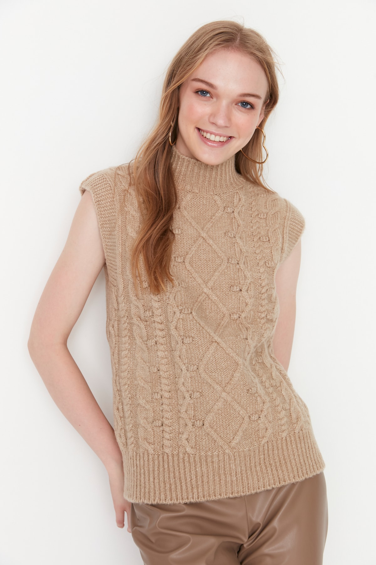 Trendyol Beige Knitted Detailed Knitwear Sweater