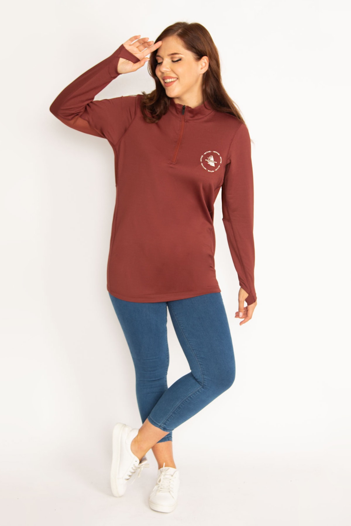 Levně Şans Women's Plus Size Brown Front Patties with Zipper Underarms Tulle Detailed Sports Sweatshirt