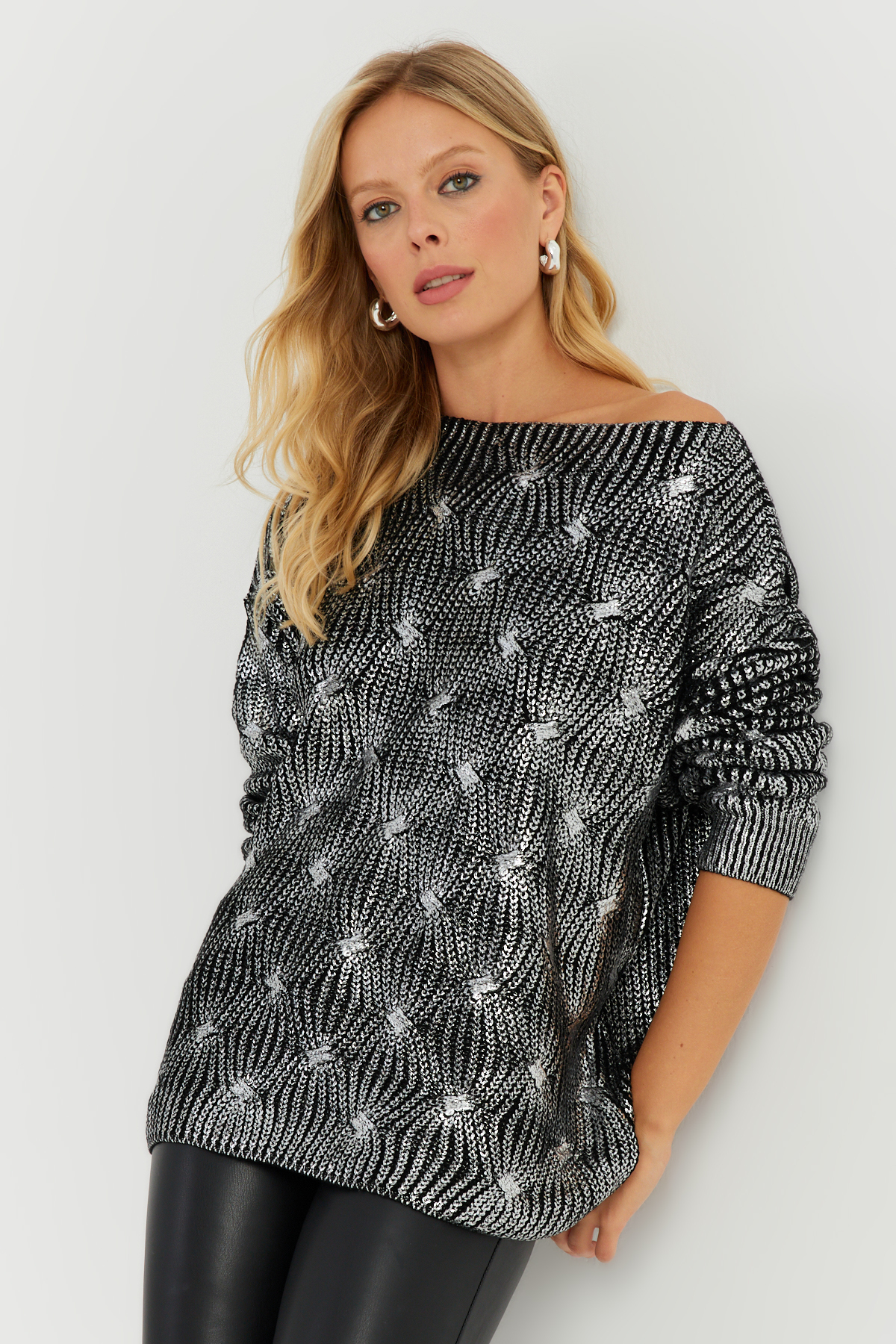 Cool & Sexy Women's Silver Leaf Knitwear Sweater