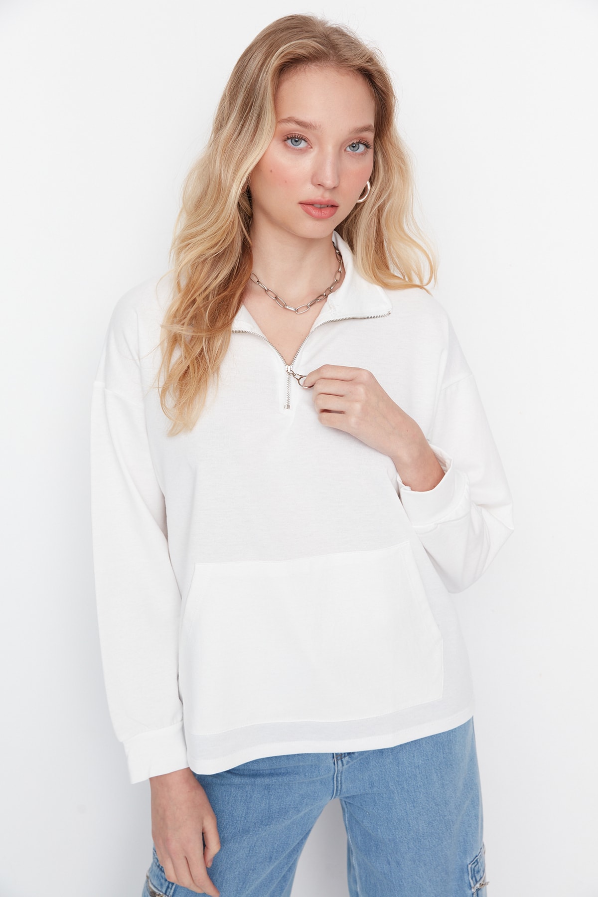 Trendyol Ecru Pocket Detailed Zippered Thin, Knitted Sweatshirt
